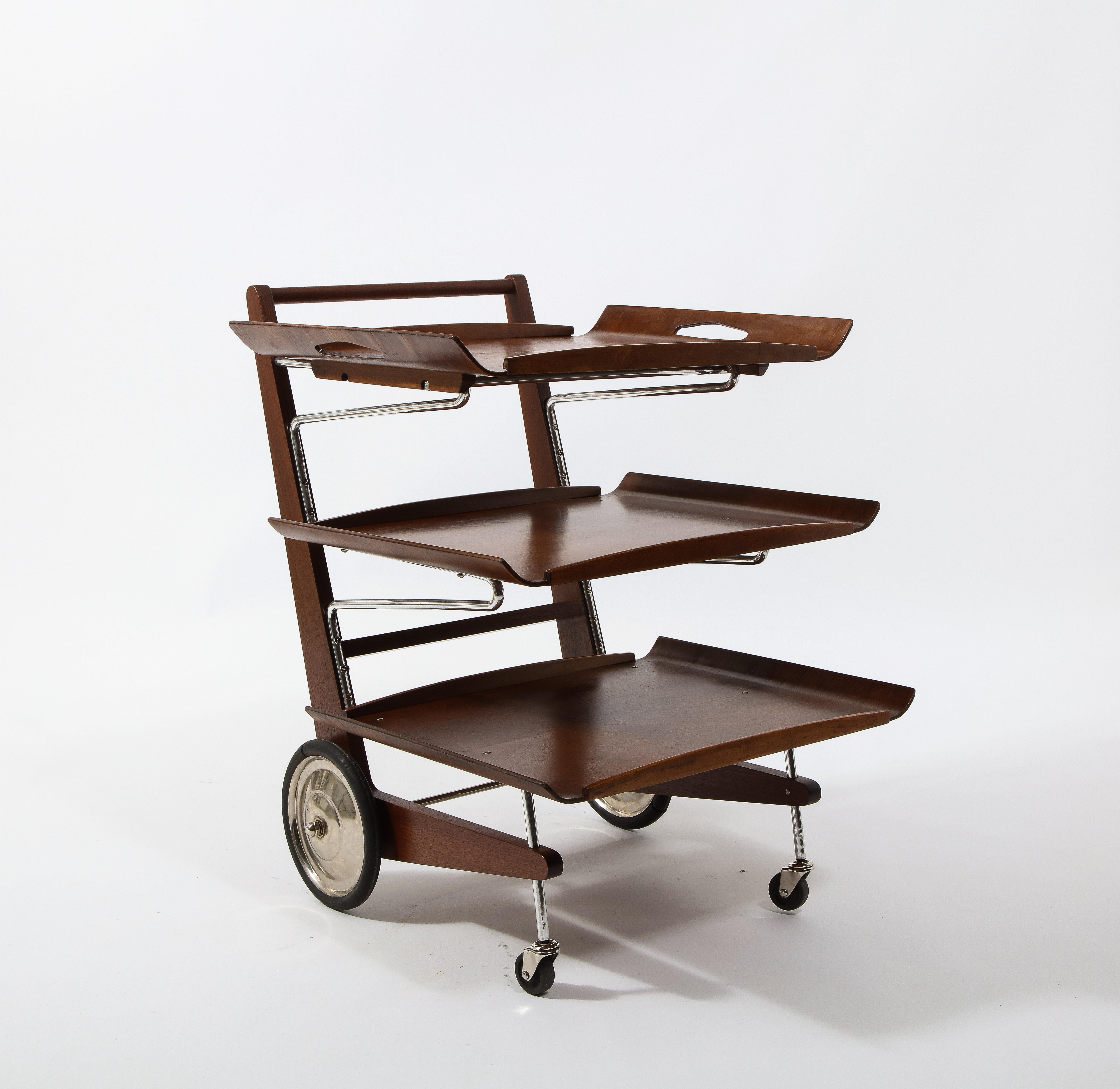 Modernist Tiered Magazine Rack on Wheels or Bar Cart, USA 1950's For Sale 9