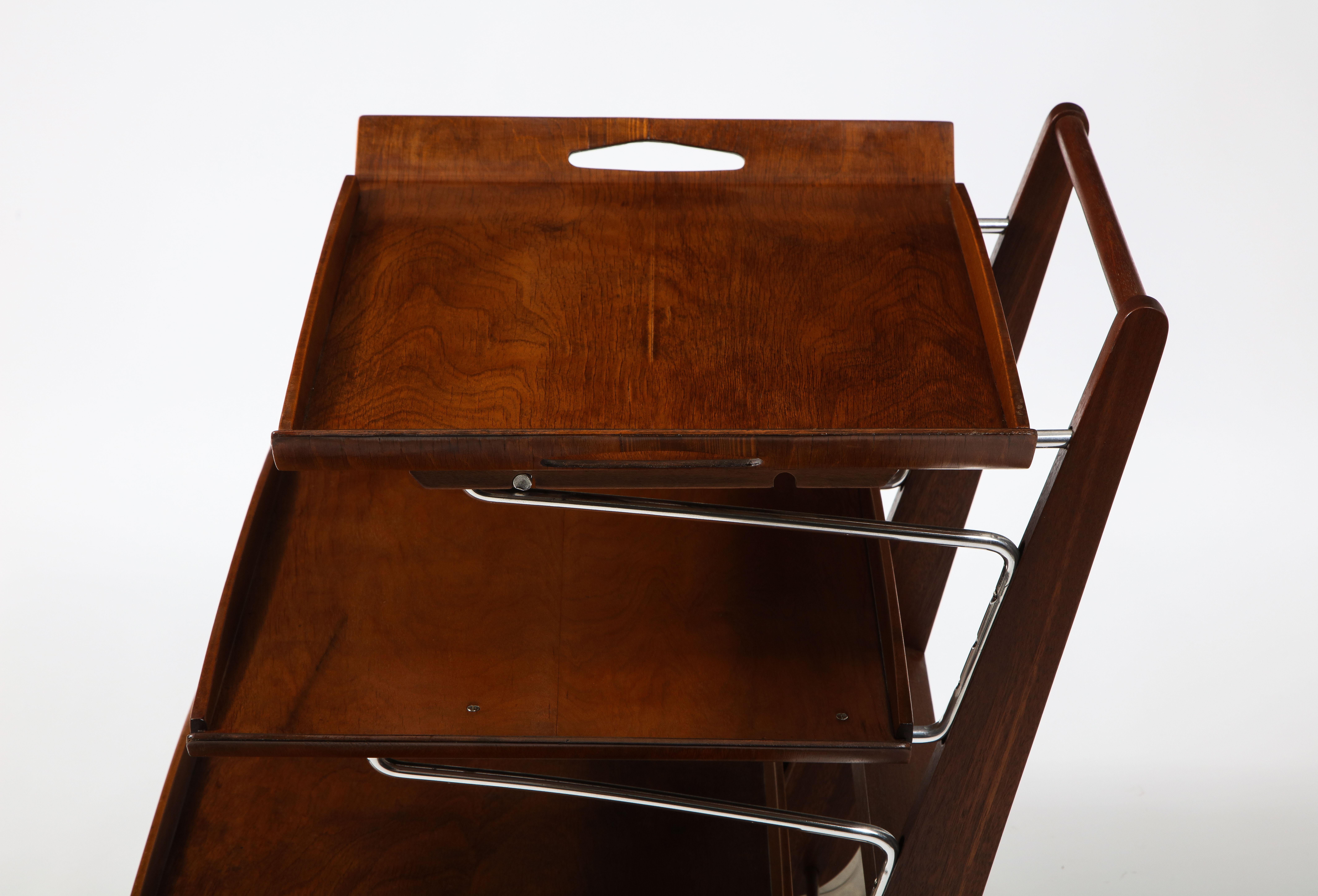 Modernist Tiered Magazine Rack on Wheels or Bar Cart, USA 1950's In Good Condition For Sale In New York, NY