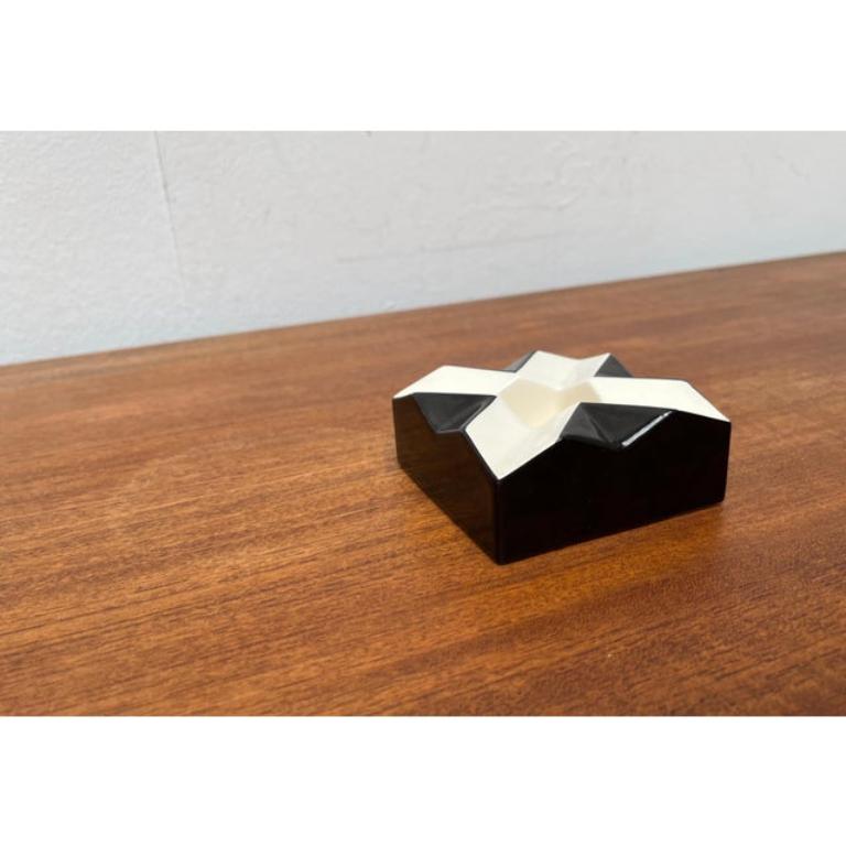 Cenicero de cerámica checo modernista Bauhaus Repro de Vlastislav Hofman en venta 4