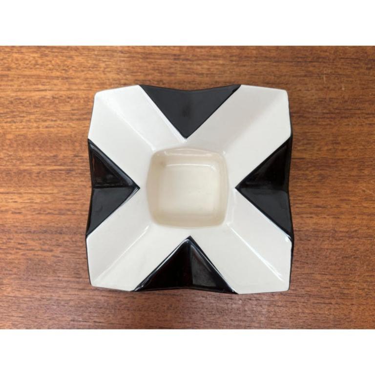 Cenicero de cerámica checo modernista Bauhaus Repro de Vlastislav Hofman en venta 3