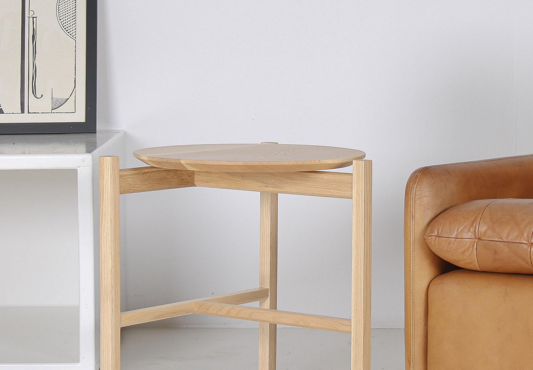 Modernistischer Bauhaus-Beistelltisch aus japanischer Eiche - runde Platte im Angebot 6