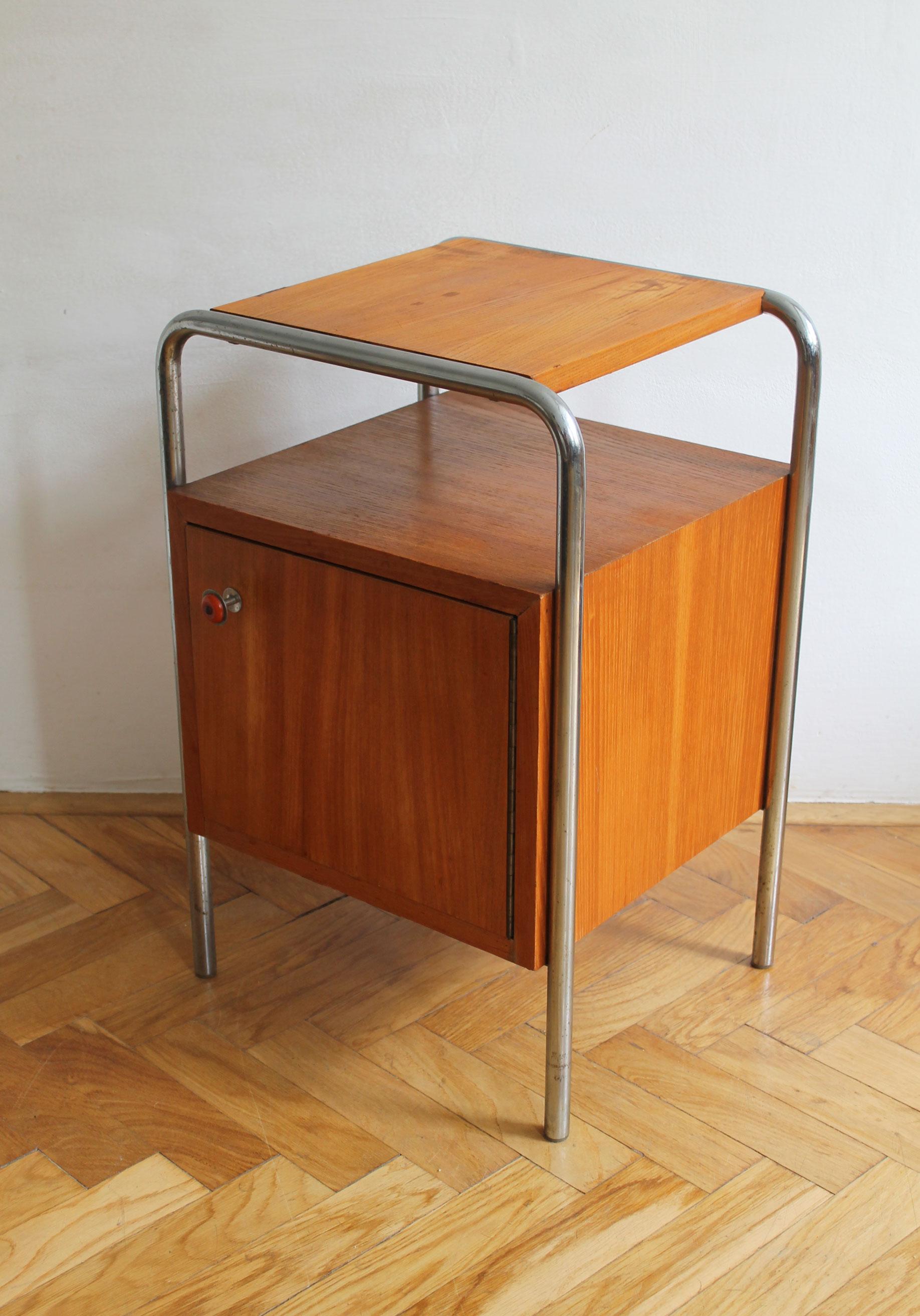 Czech Modernist Bedside table Model N6 by Slezak