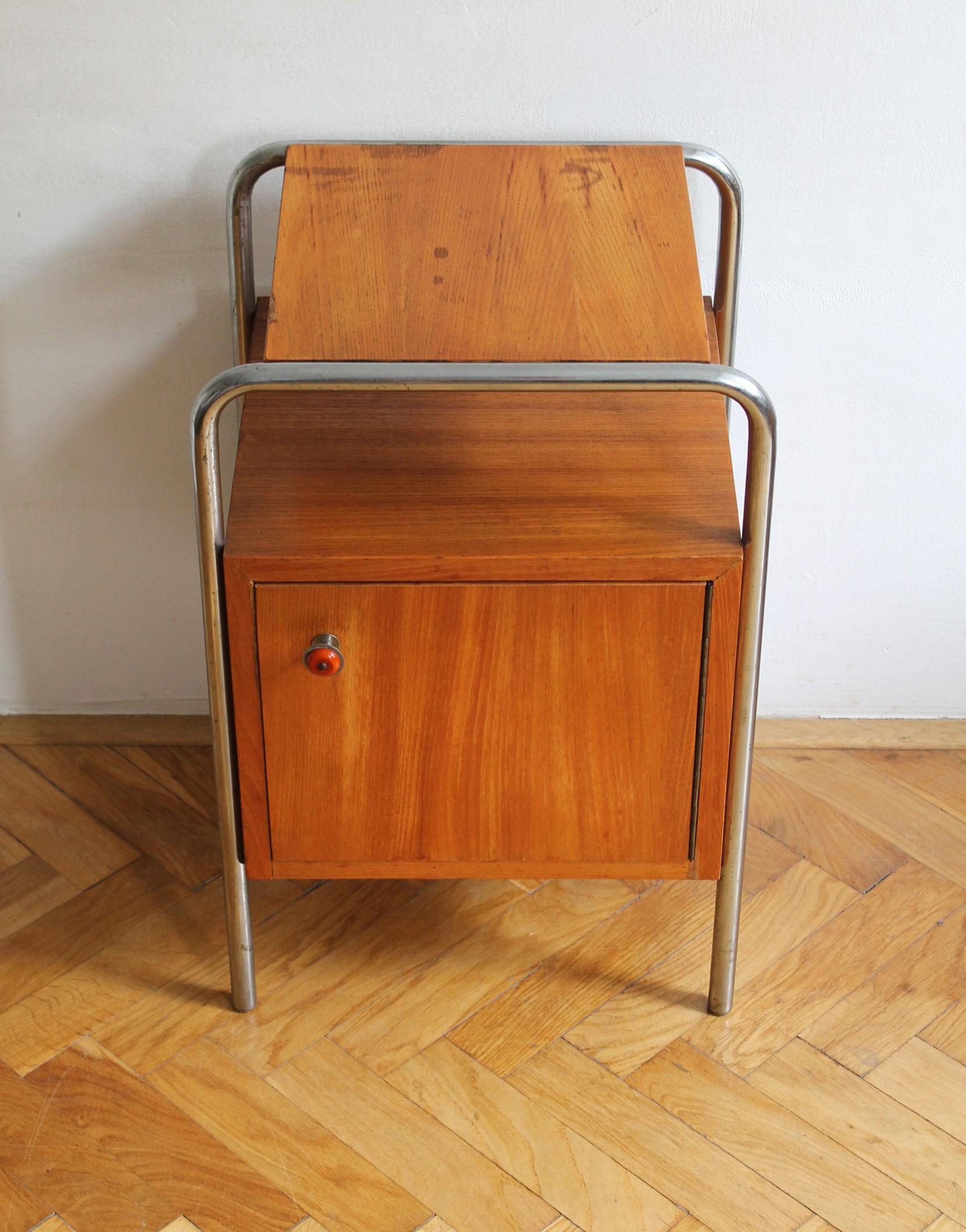 Modernist Bedside table Model N6 by Slezak In Good Condition In Brno, CZ