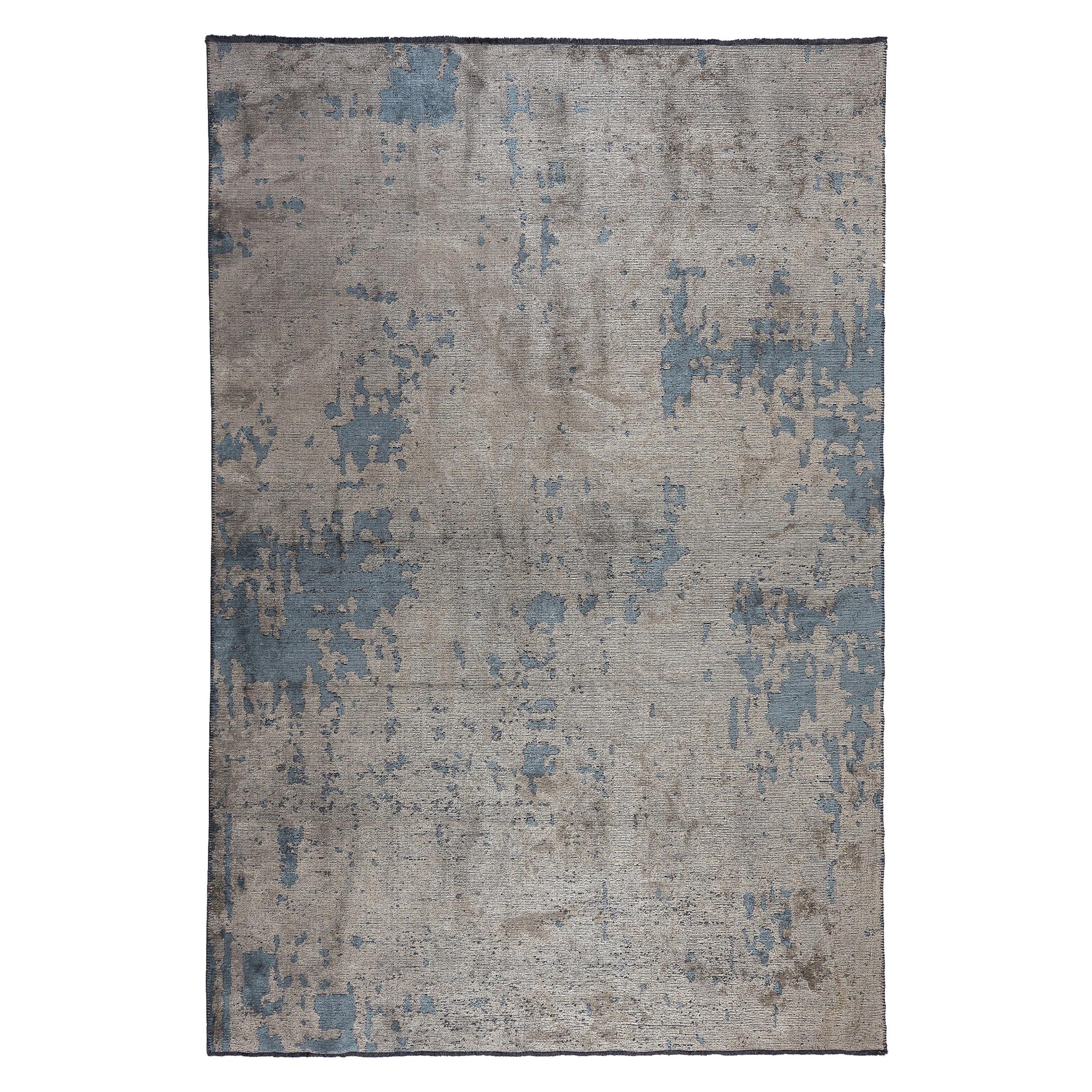 Modernist Beige Gray Light Blue Abstract Fade Pattern Luxury Soft Semi-Plush Rug For Sale