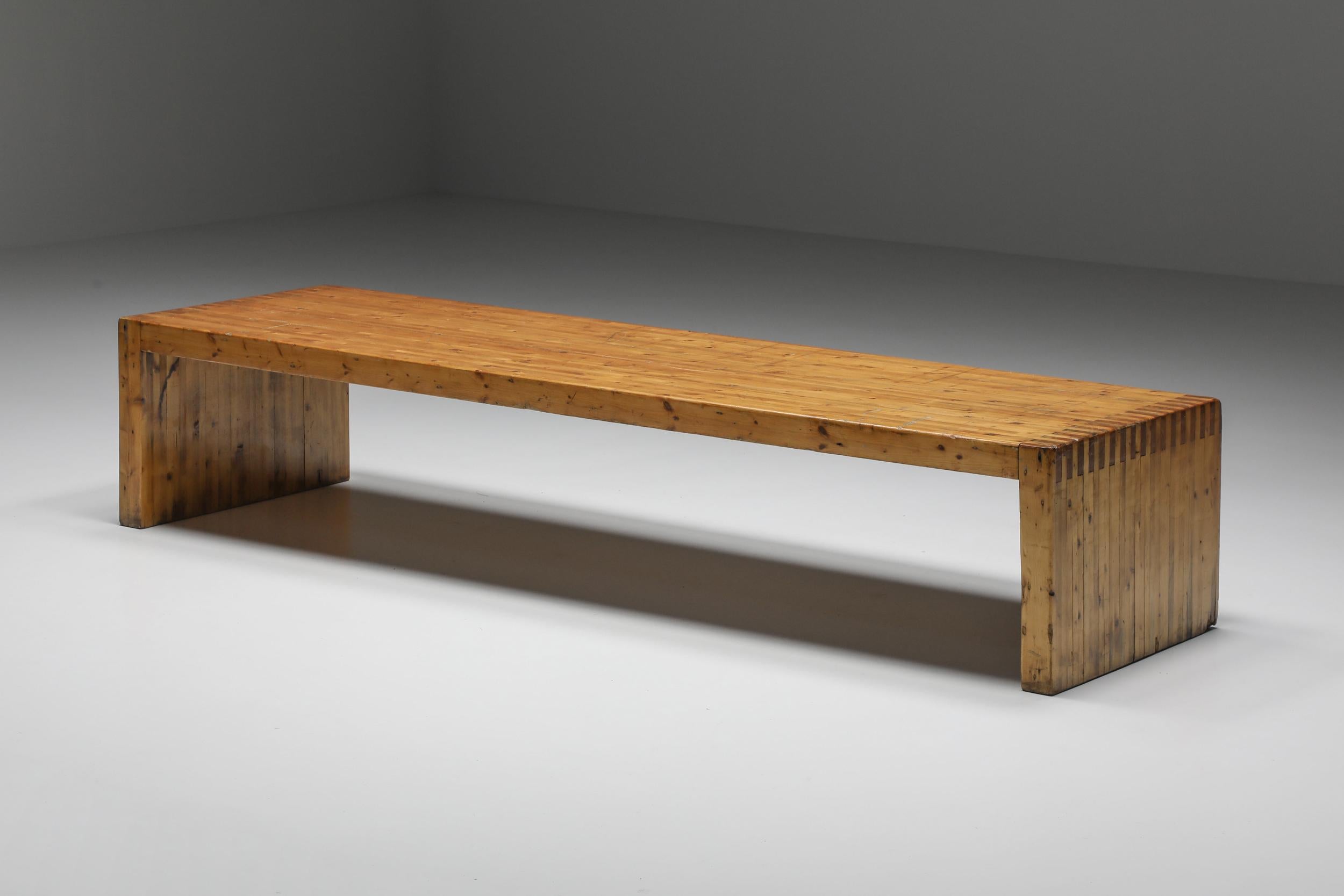 Modernist Bench in the Style of Perriand & Chapo, Joinery Craft; 1930's In Excellent Condition In Antwerp, BE