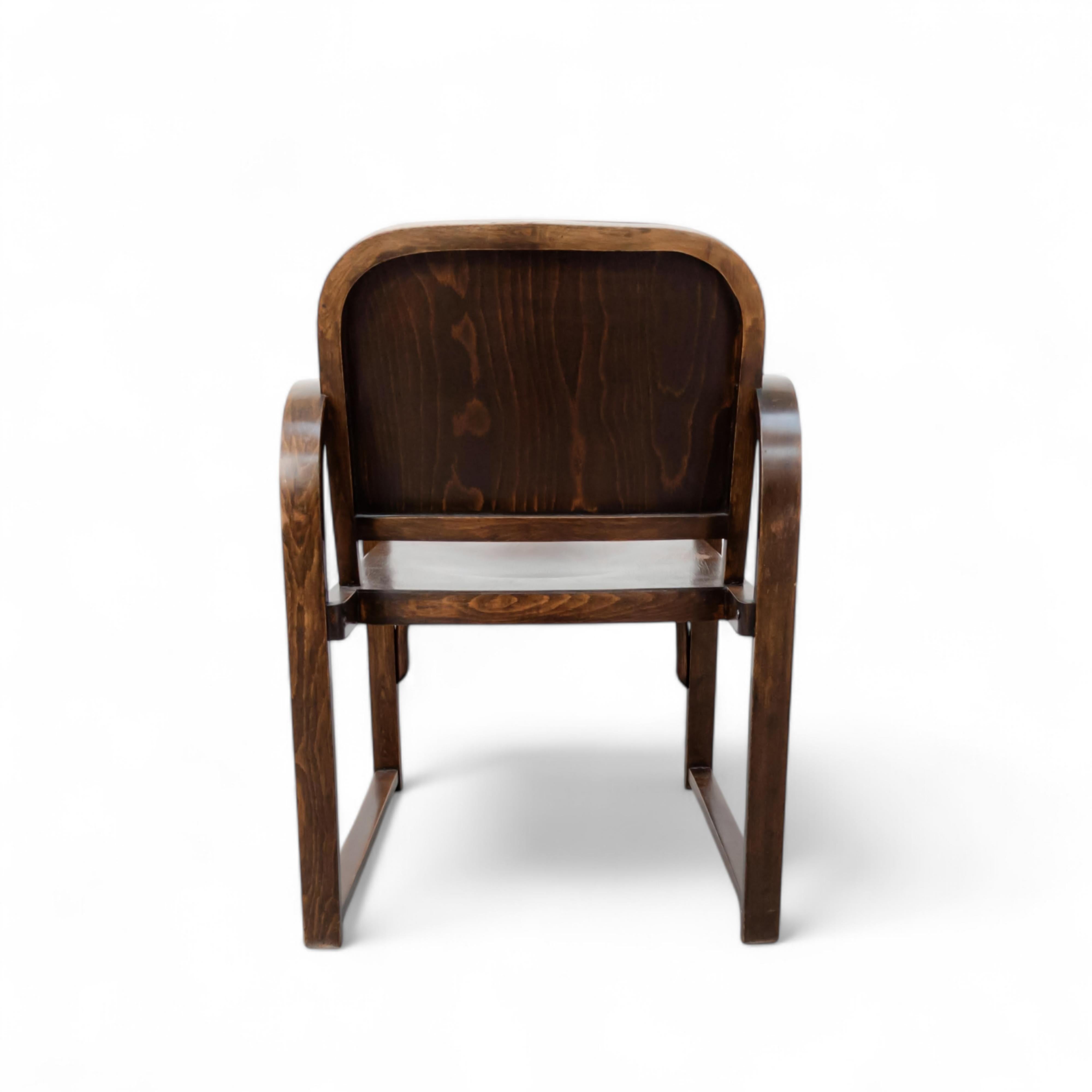 Sillón modernista de madera curvada Thonet A 745 F, años 30 en Bueno estado para la venta en PRAHA 5, CZ