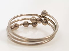 Modernist BertoiaStyle Kinetic Silver 8Bead SpiralWire 3Band Asymmetric MensRing