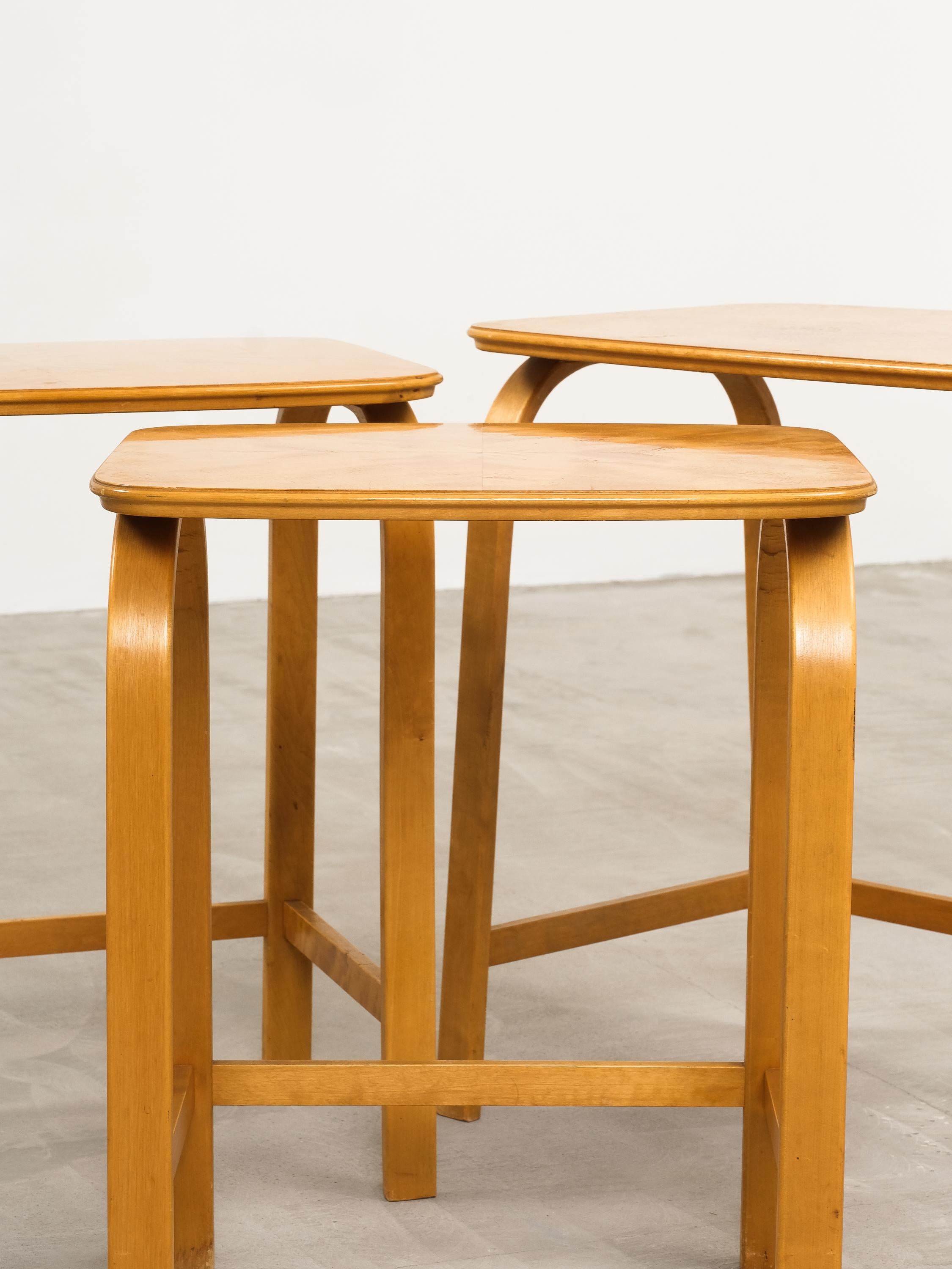 Modernistische Beistelltische aus Birke von Axel Larsson, Schweden, 1940er Jahre im Angebot 4