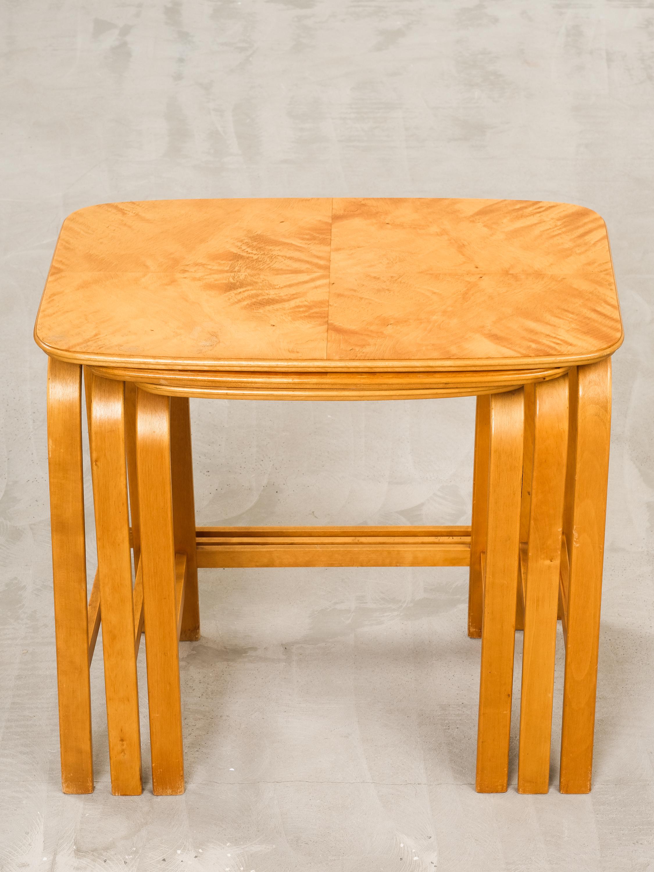 Modernistische Beistelltische aus Birke von Axel Larsson, Schweden, 1940er Jahre im Angebot 6