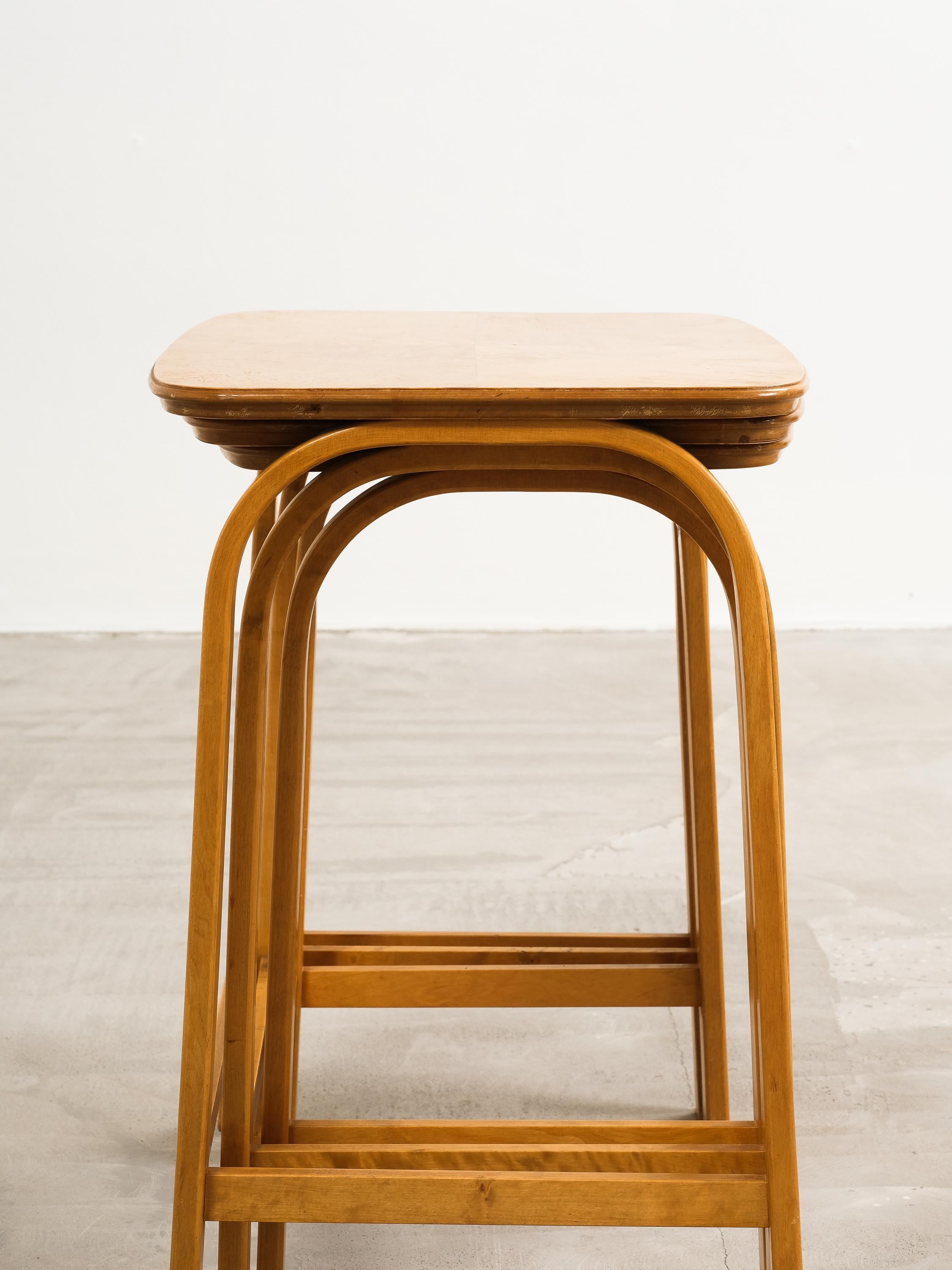 Modernistische Beistelltische aus Birke von Axel Larsson, Schweden, 1940er Jahre im Angebot 9