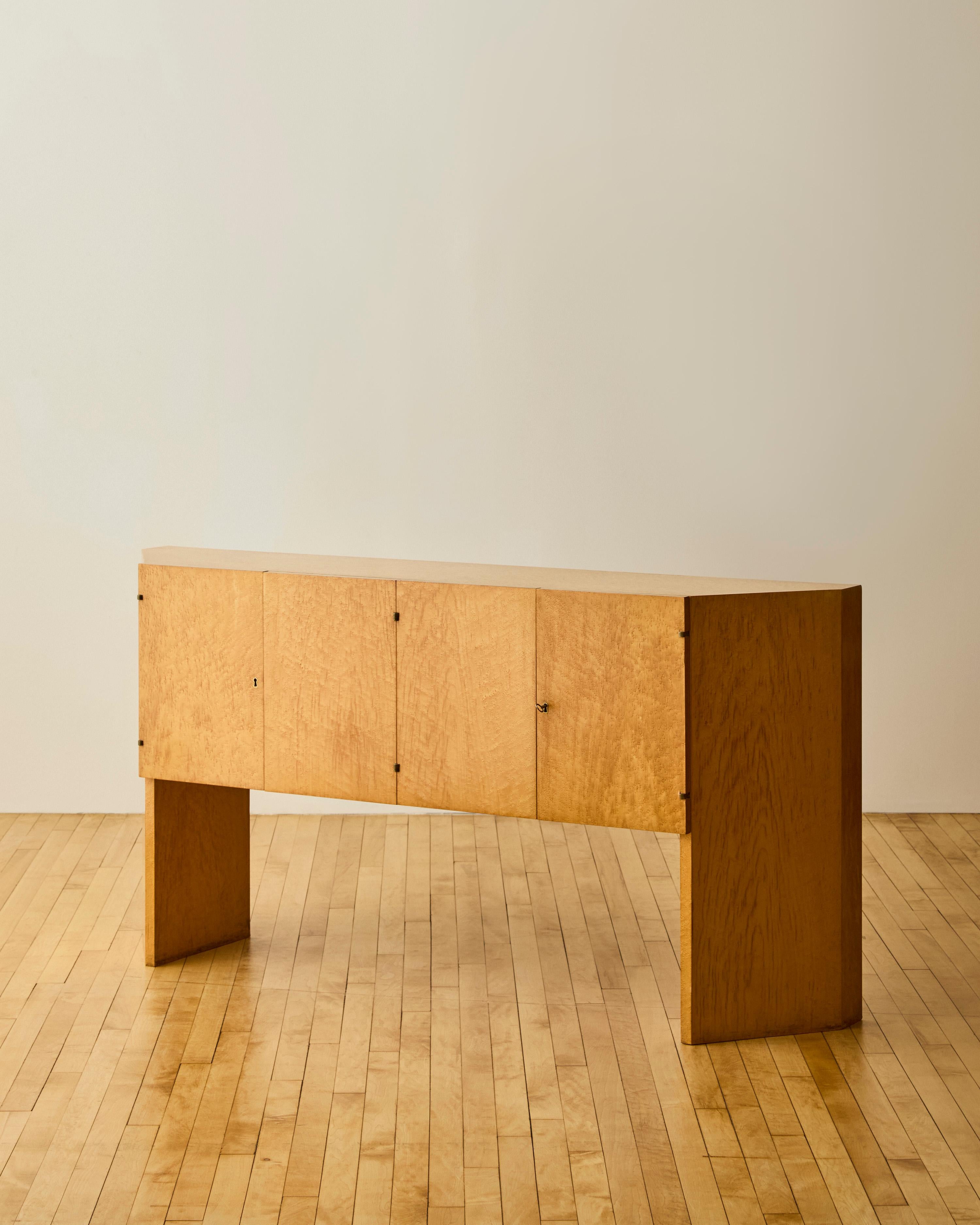 Modernist Birdseye Maple Sideboard With Canted Sides c. 1975 In Good Condition For Sale In Long Island City, NY