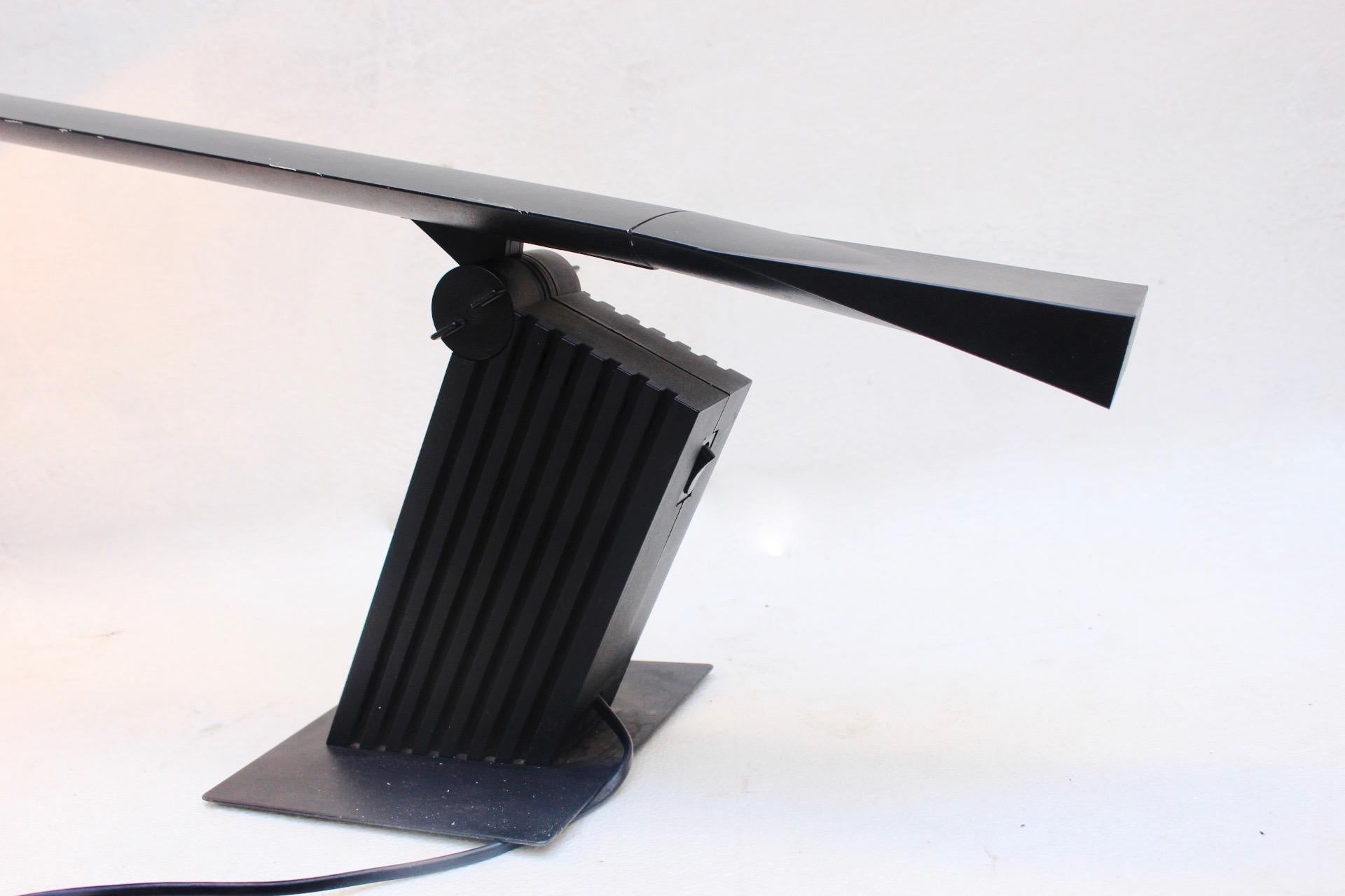 Late 20th Century Modernist Black Desk Lamp by Hans Von Klier for Bilumen, Italy, 1980s For Sale