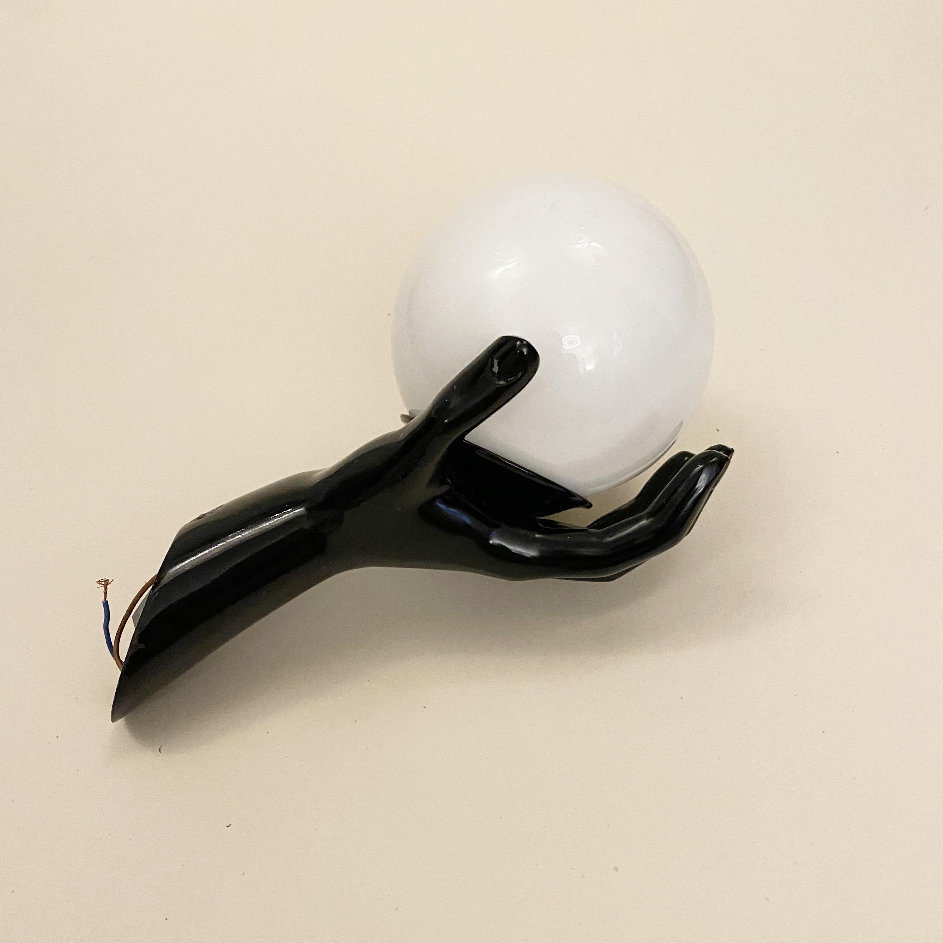 Lámpara modernista lacada a mano en negro al estilo de Arlus, Francia Años 70 Acero en venta
