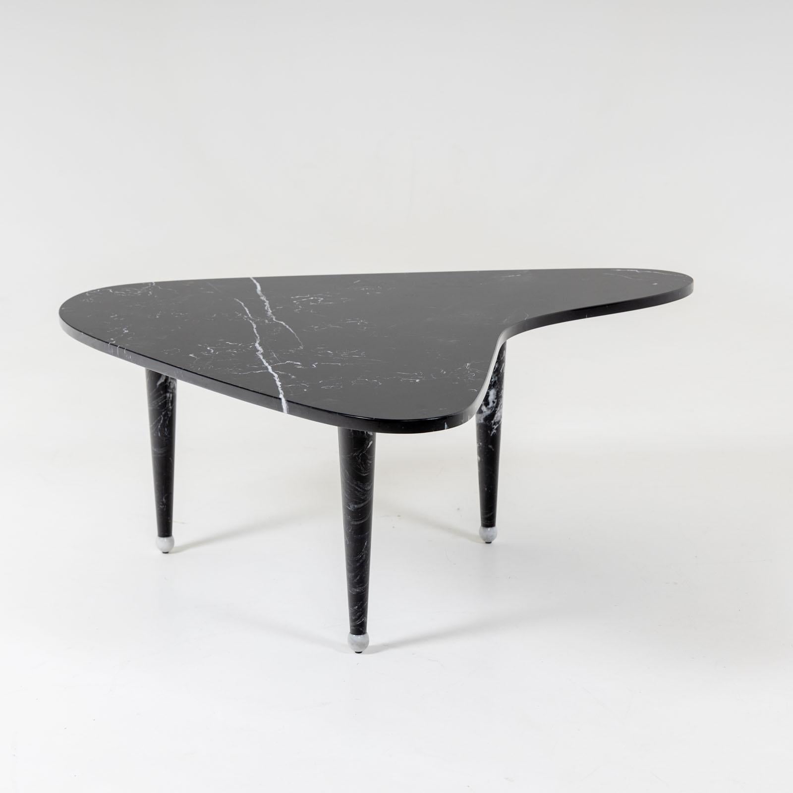 Modernist Black Marble Coffee Table , Italy 20th Century For Sale 1