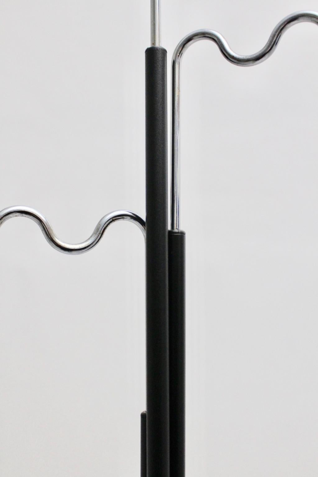 Modernistischer modernistischer Vintage-Mantelständer aus schwarzem Metall von Markus Börgens, 1980er Jahre, Dänemark (Dänisch) im Angebot