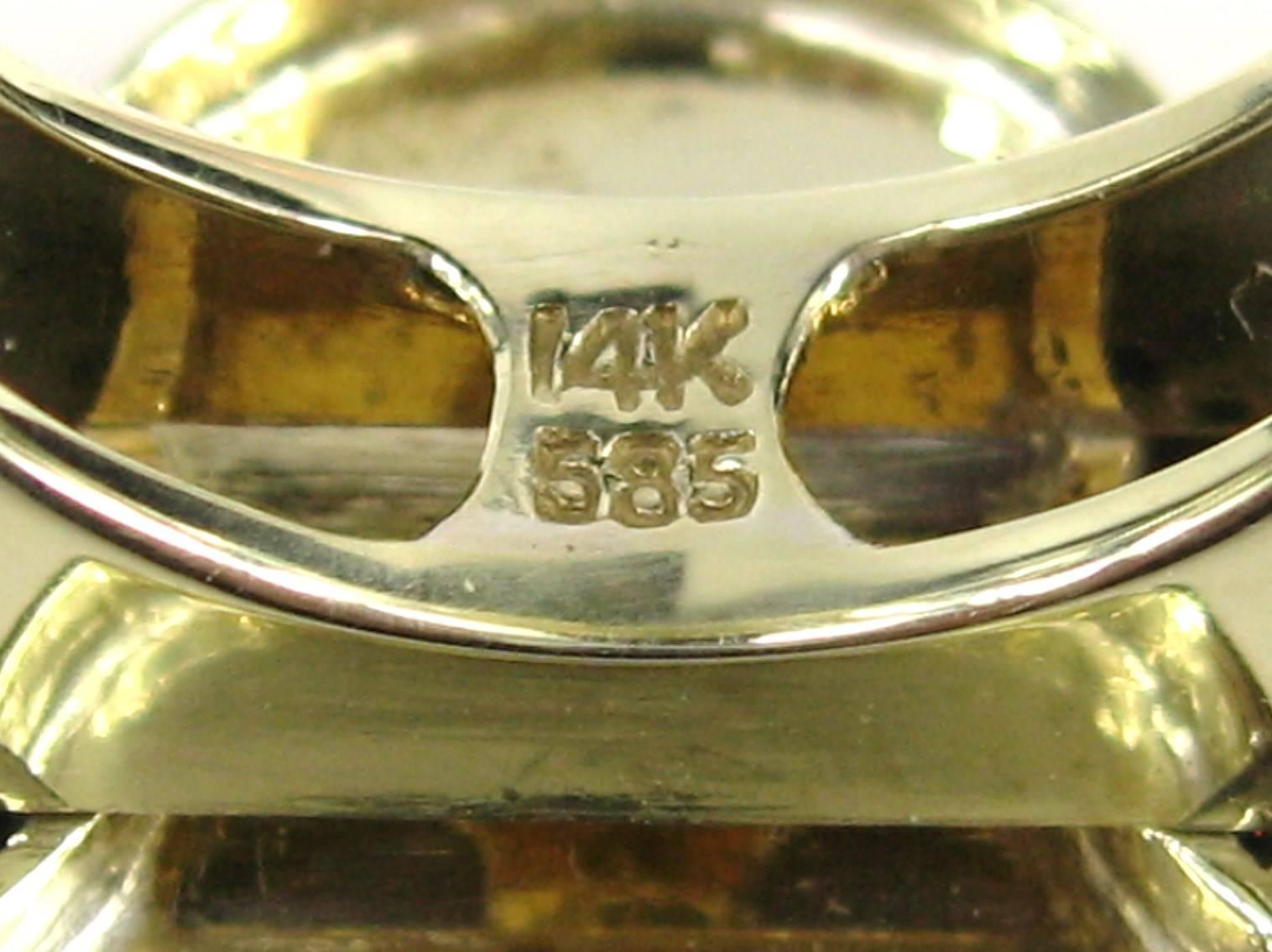 Modernistischer schwarzer Onyx-Diamant-Ring 14 Karat im Angebot 5