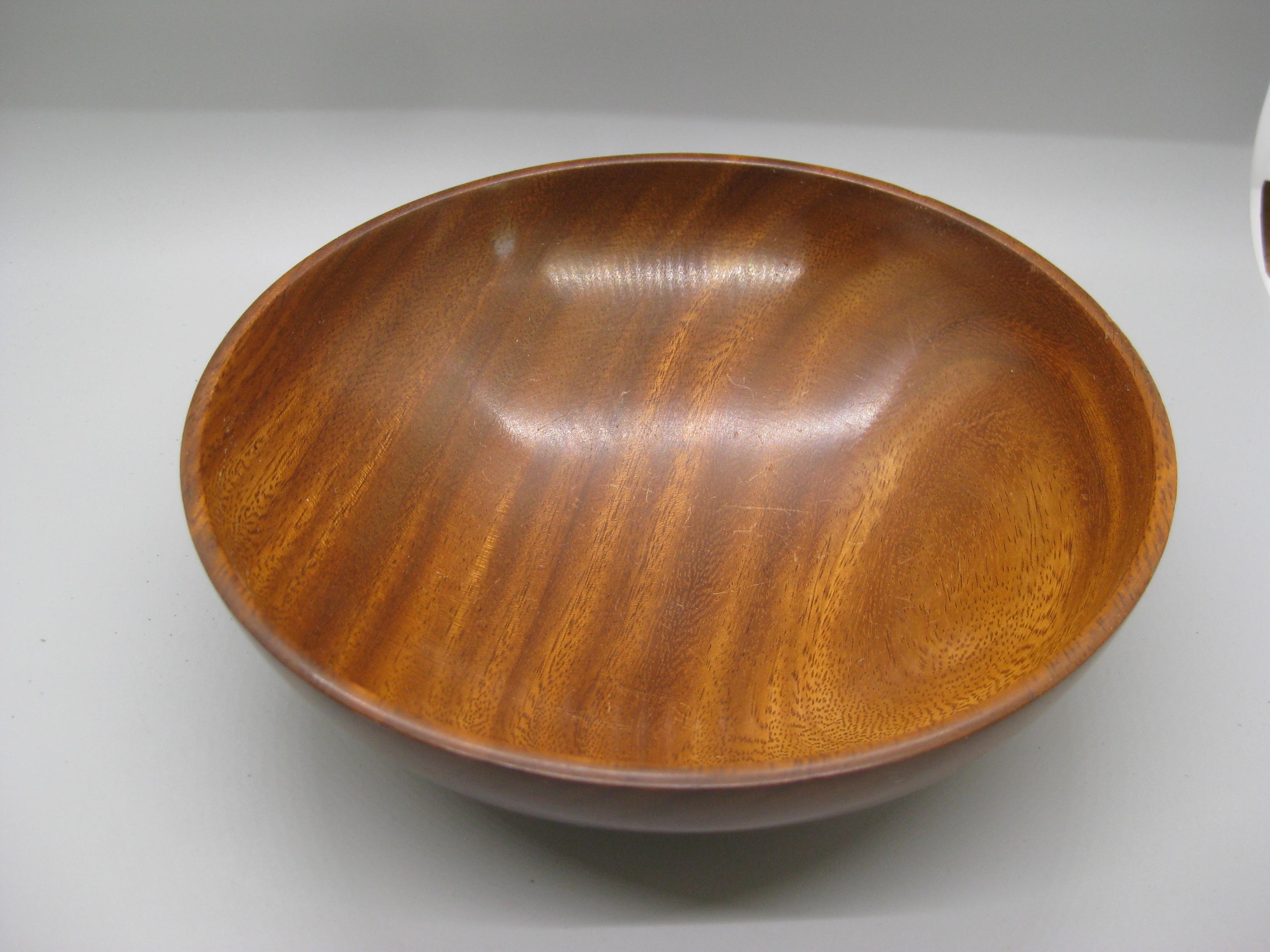 Américain Bol art moderniste Bob Stocksdale Jenisero en bois de Californie tourné en vente