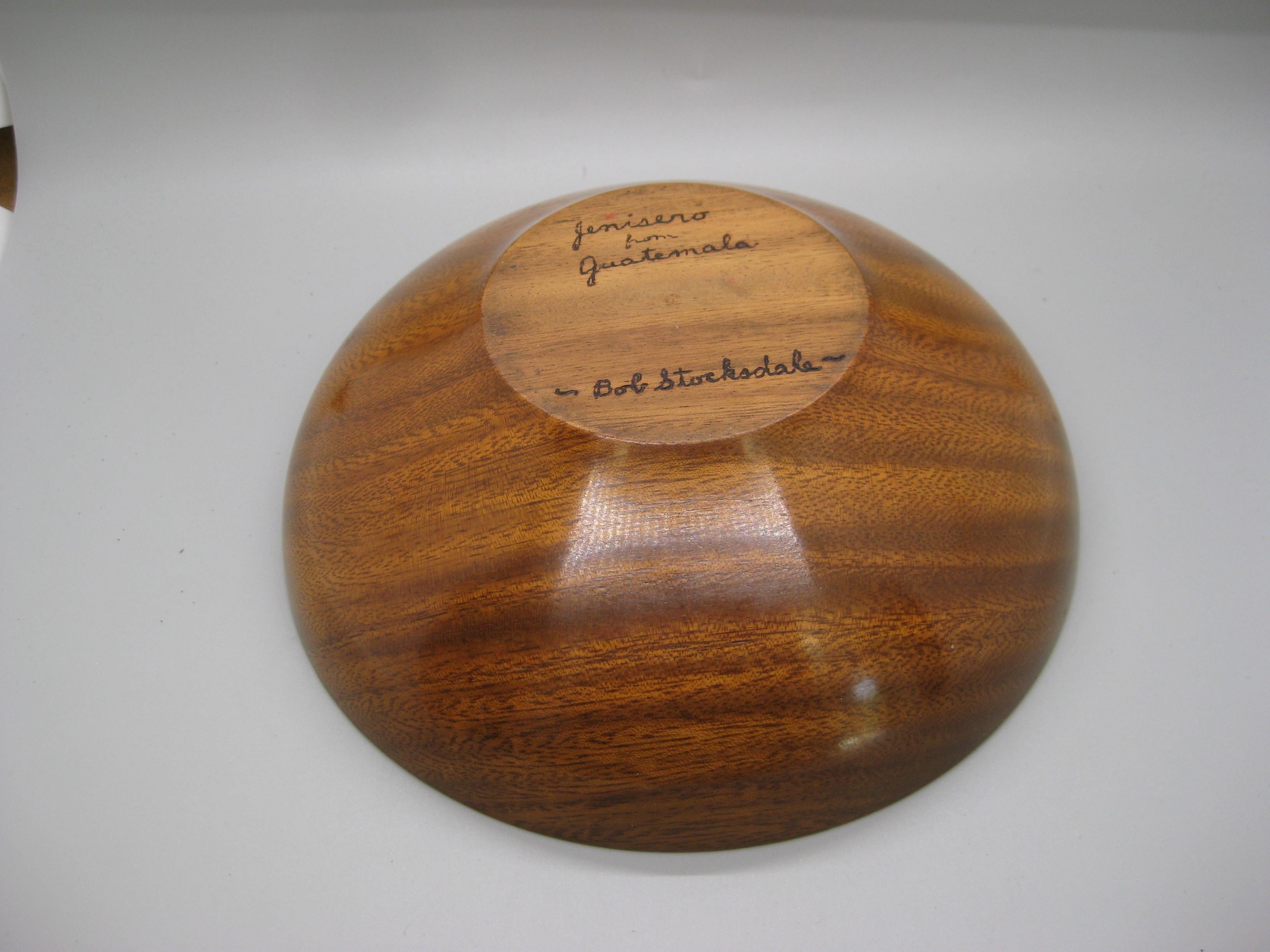Bol art moderniste Bob Stocksdale Jenisero en bois de Californie tourné en vente 1