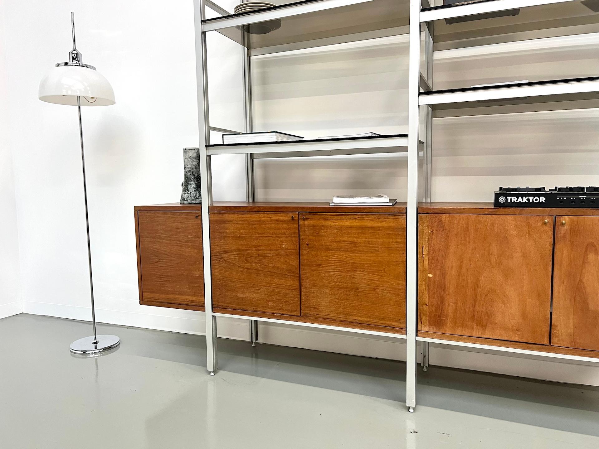 Modernist bookcase sideboard from the 80s For Sale 3