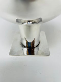 Modernistische Schale von Jean Despres, um 1930, versilbertes Metall