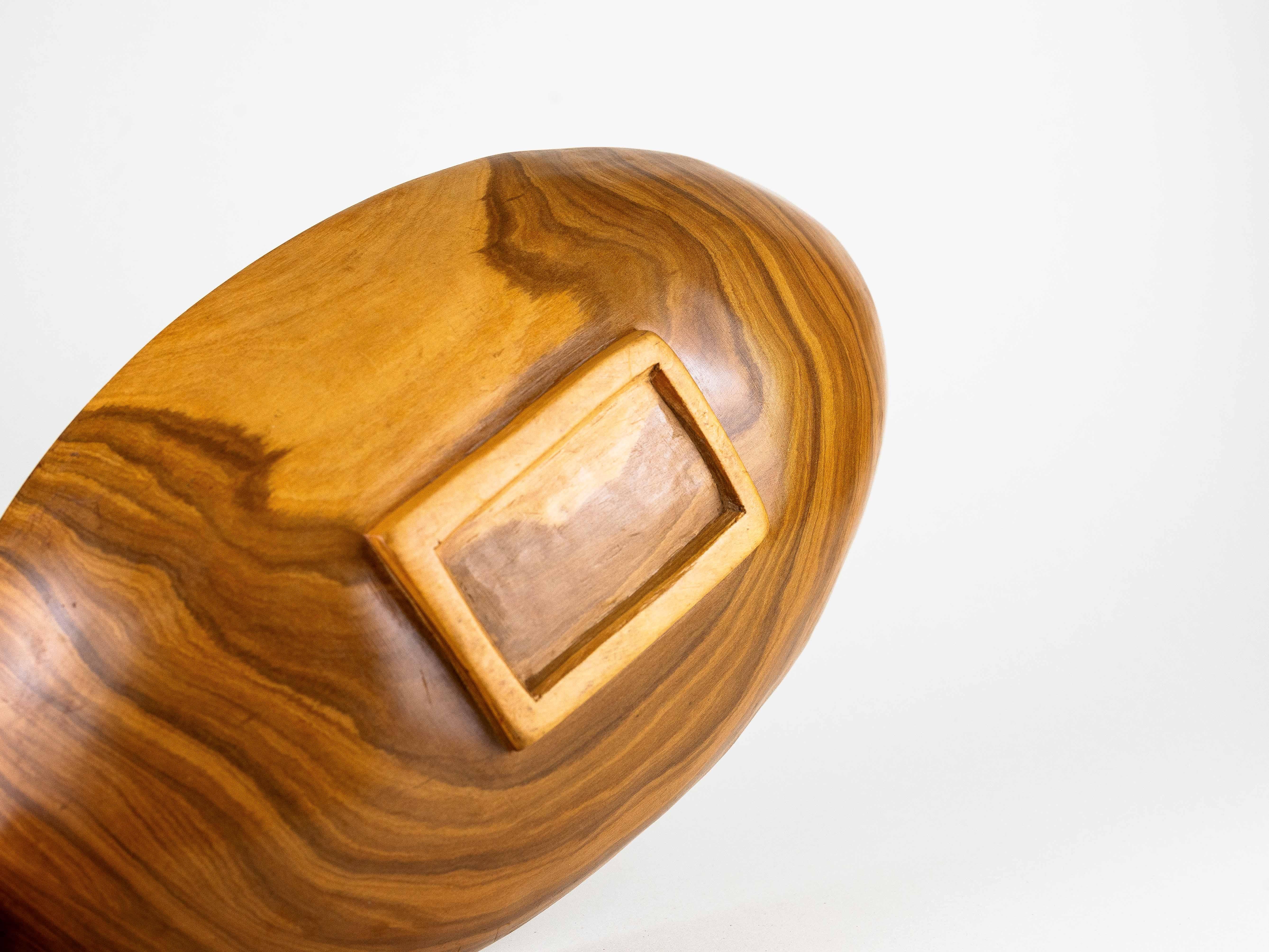 Cuenco modernista en madera de olivo, Francia Años 60 en venta 4