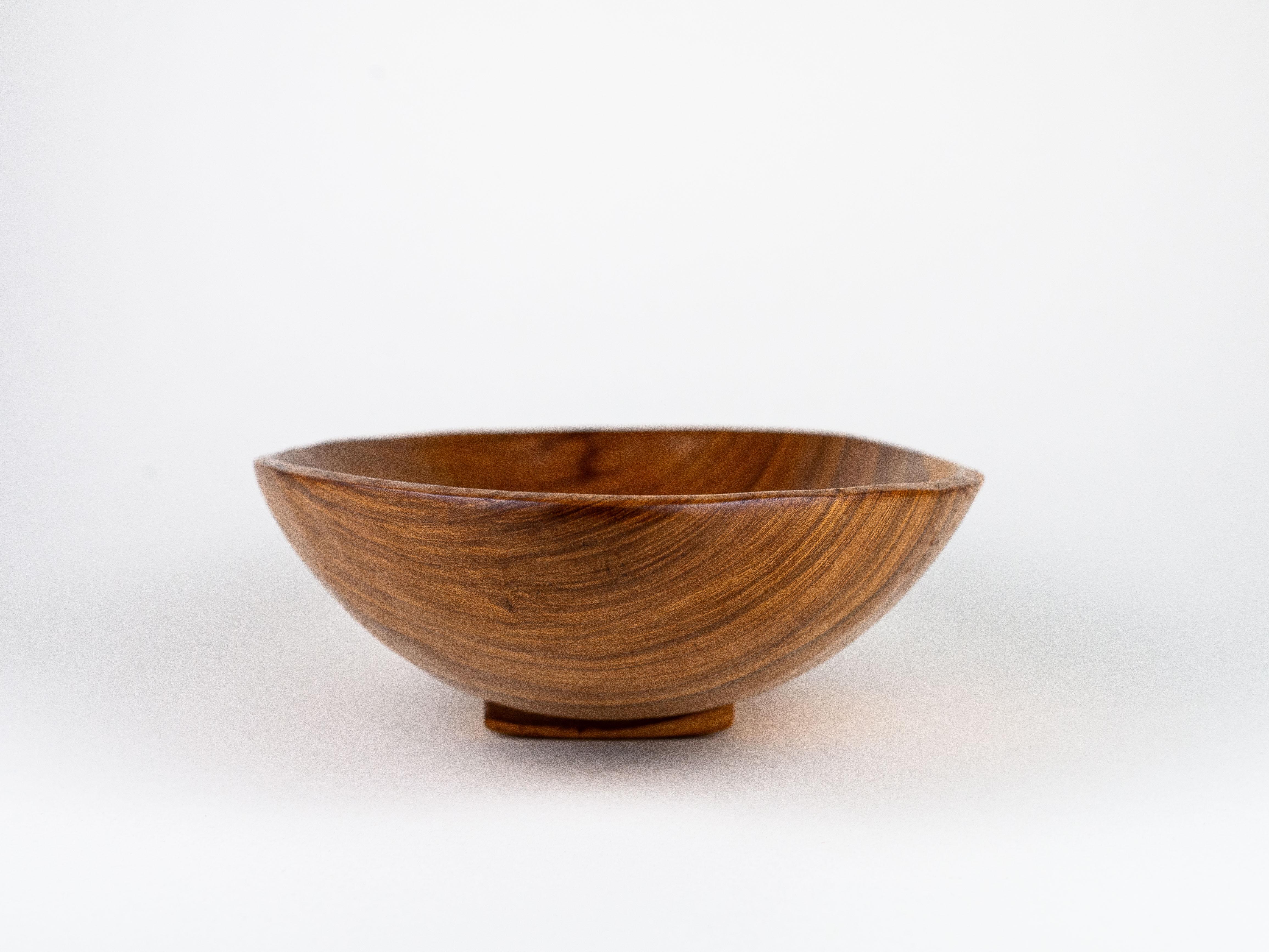 Cuenco modernista en madera de olivo, Francia Años 60 en Bueno estado para la venta en ROUEN, FR