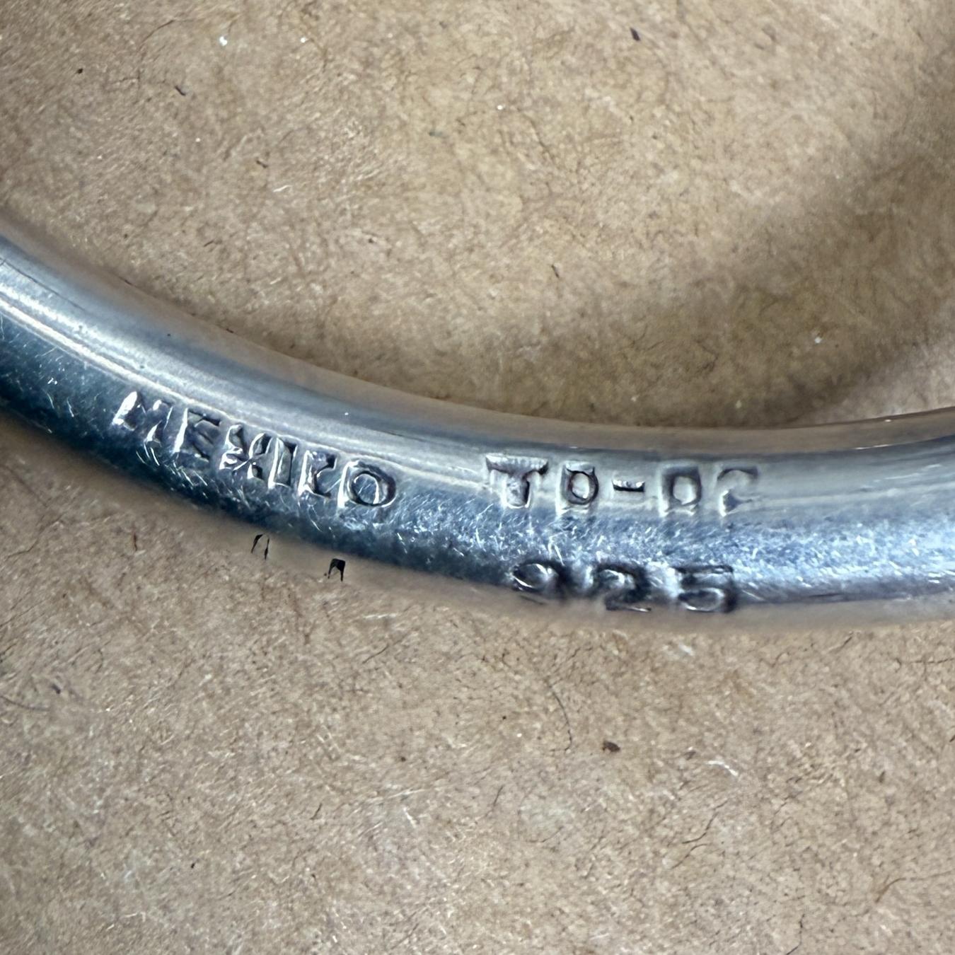 Sterling Silver Modernist Bracelet Silver Bangle Taxco Mexico For Sale