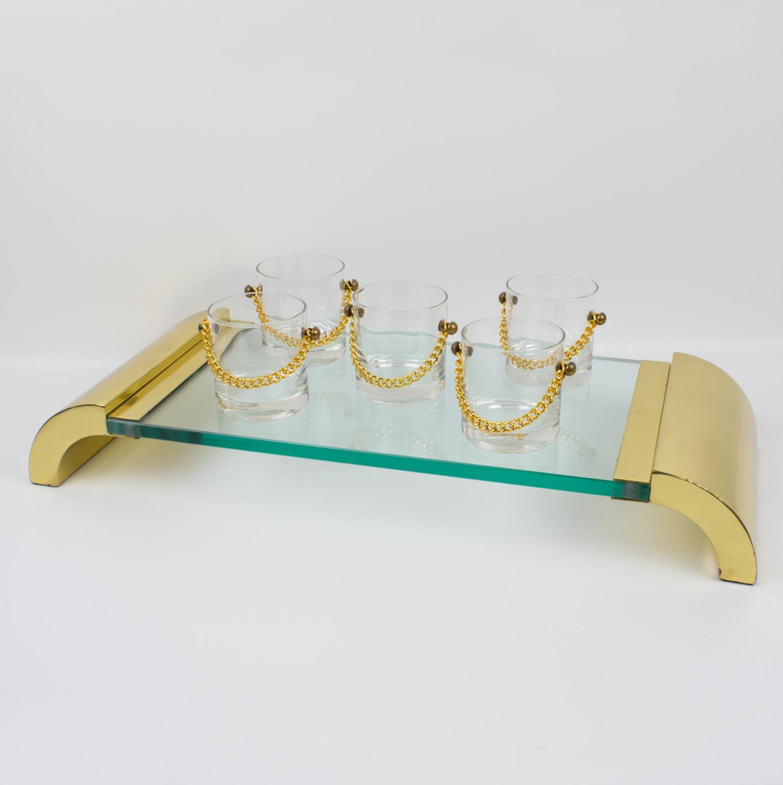 Bandeja expositora modernista con pedestal de latón y cristal, Italia circa 1980 en venta 6