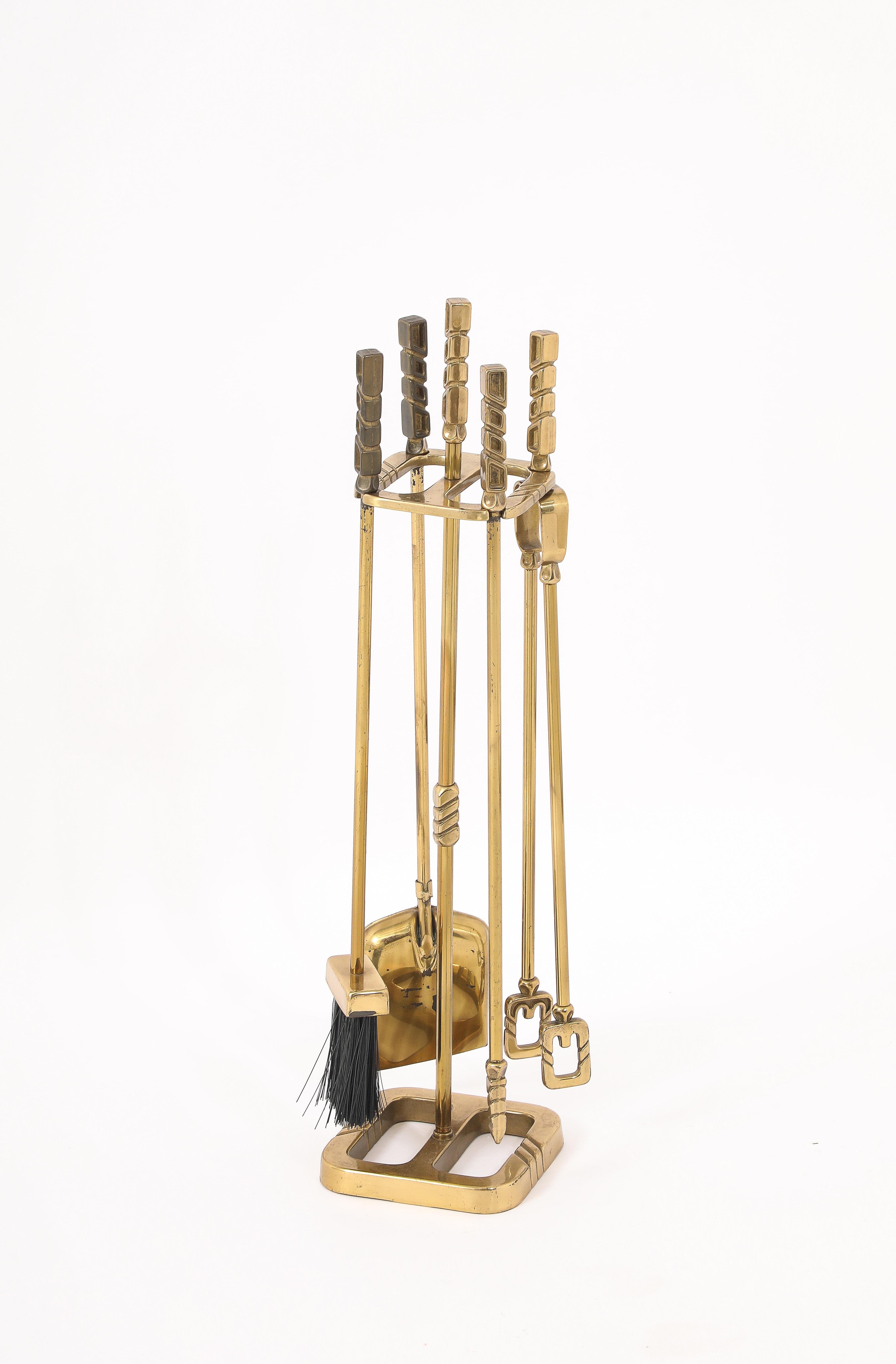 Modernist Brass Andirons, Screen & Toolset, Italy 1960's For Sale 8