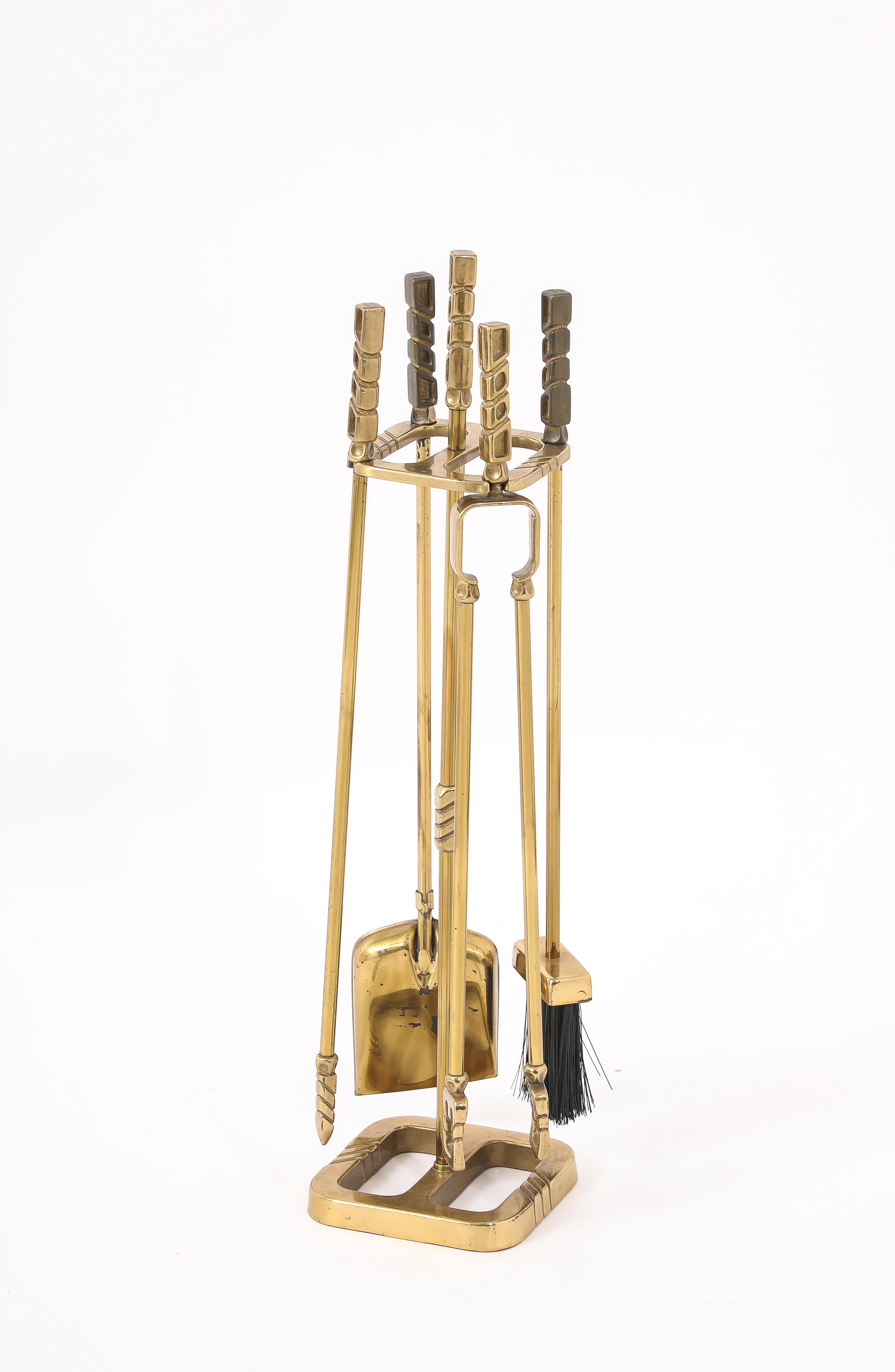 Italian Modernist Brass Andirons, Screen & Toolset, Italy 1960's For Sale