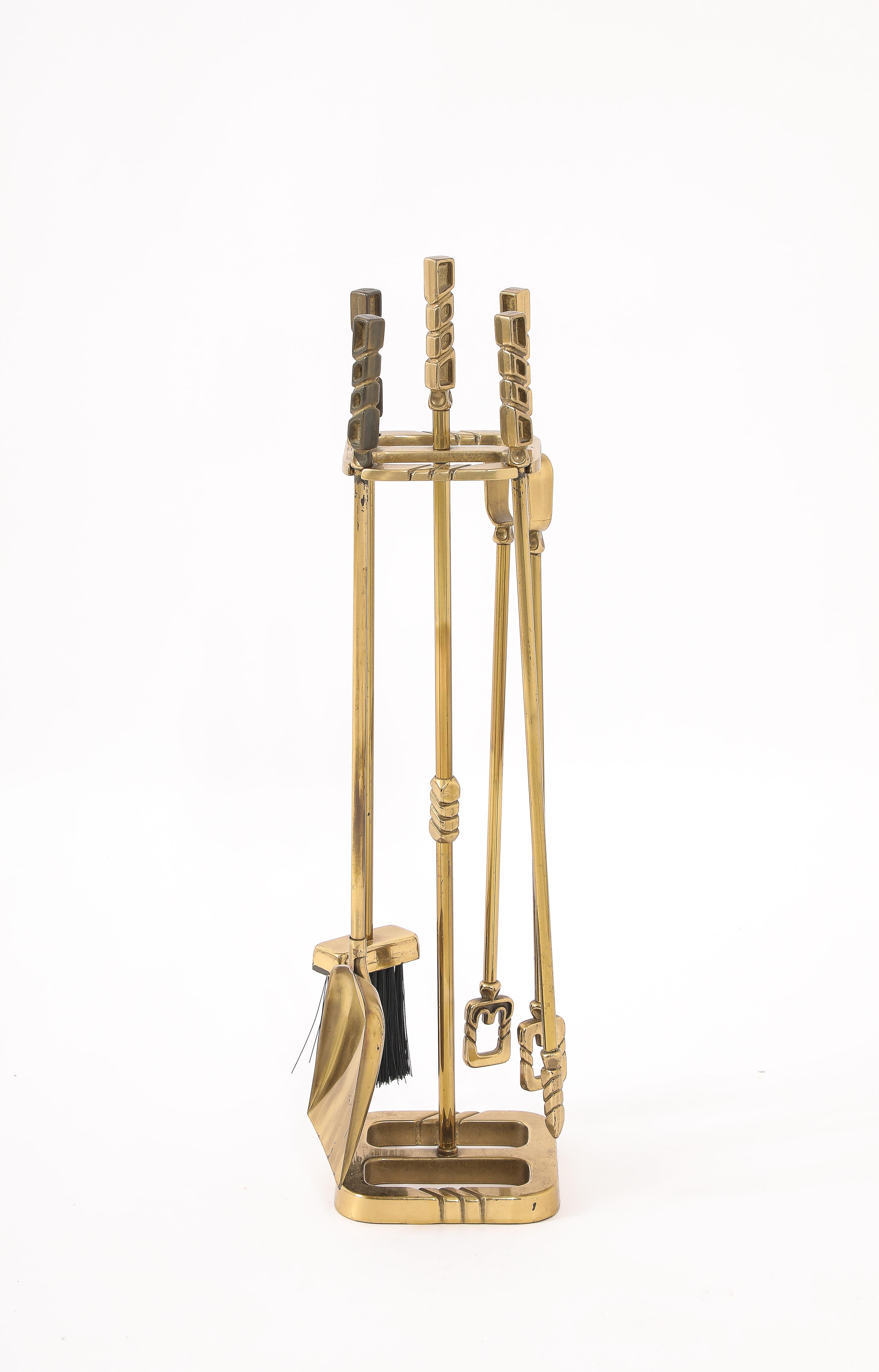 Modernist Brass Andirons, Screen & Toolset, Italy 1960's For Sale 2