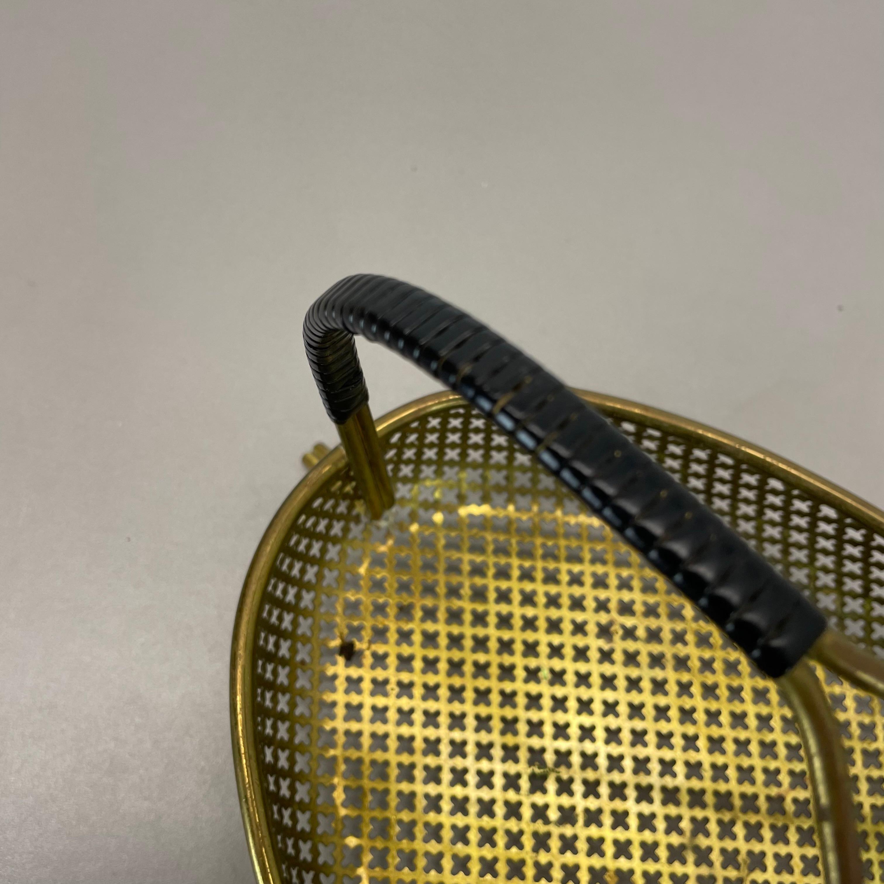 Ciotola modernista in ottone 