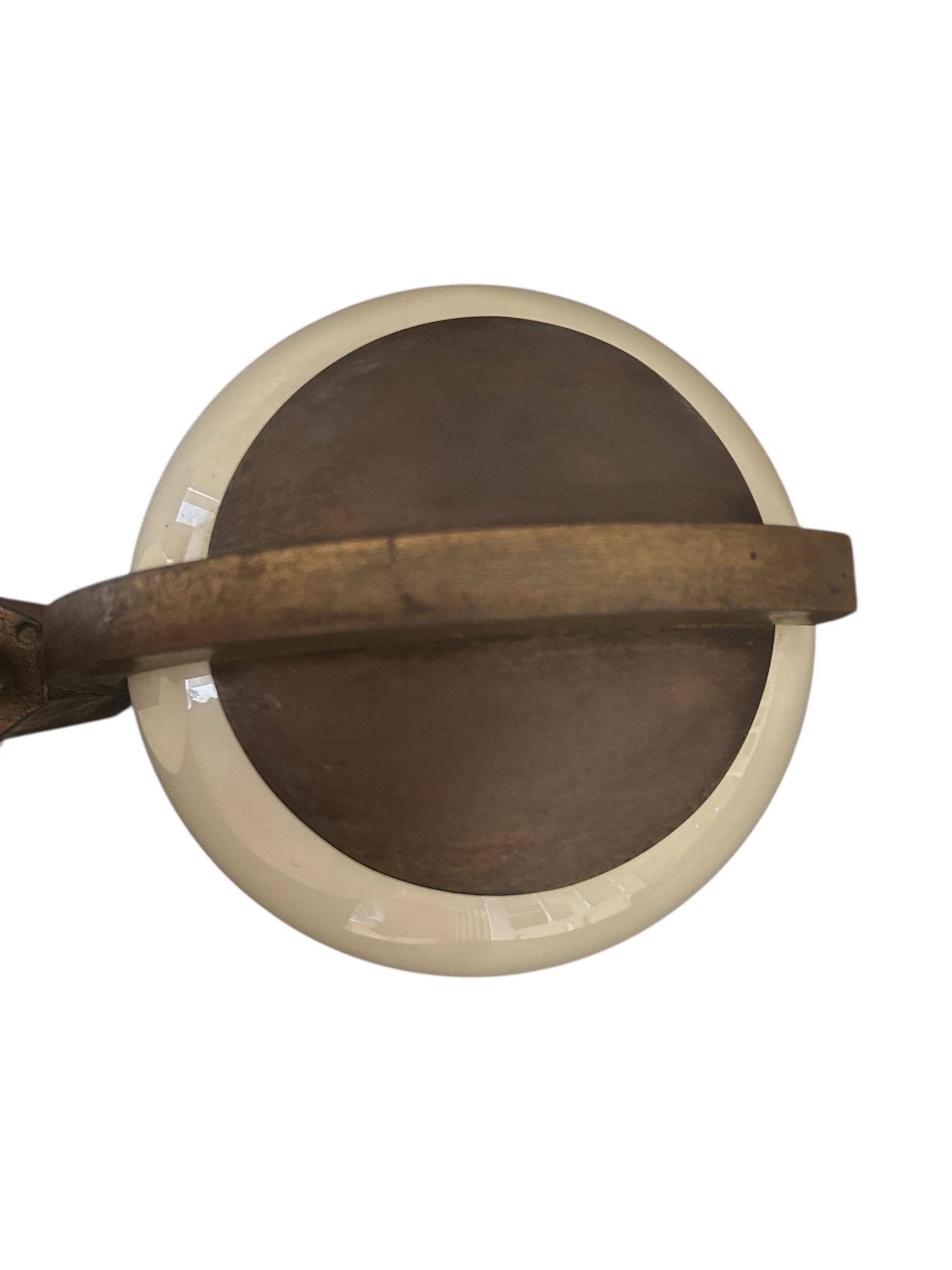 araña modernista de latón de los años 30 atribuida a Jacques Adnet en venta 3