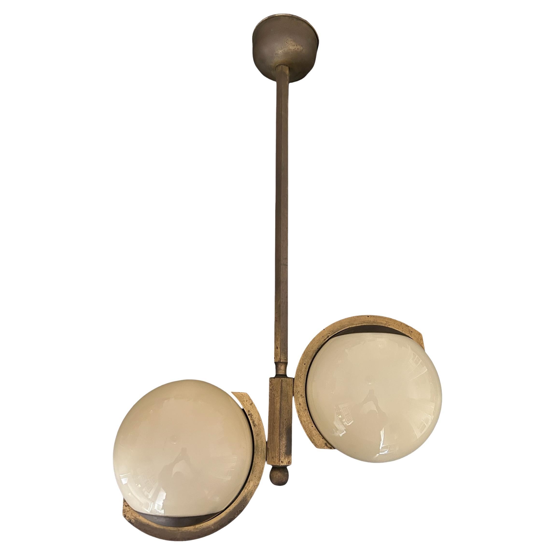 lampadario modernista in ottone degli anni
30 attribuito a Jacques Adnet