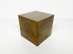Cube en laiton moderniste de Sarried Ltd