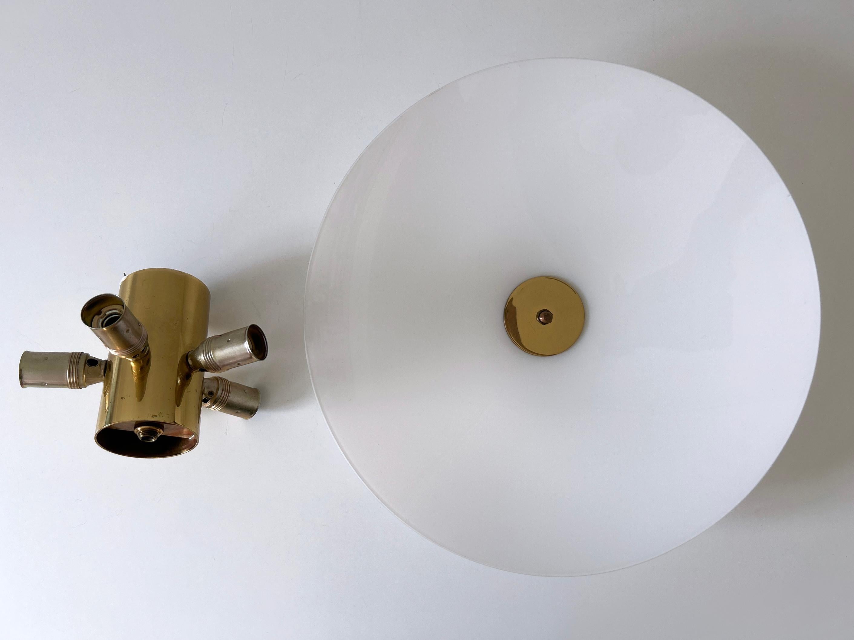 Lampada da incasso o scendiletto modernista in ottone e vetro di Florian Schulz Germania, anni '70 in vendita 10
