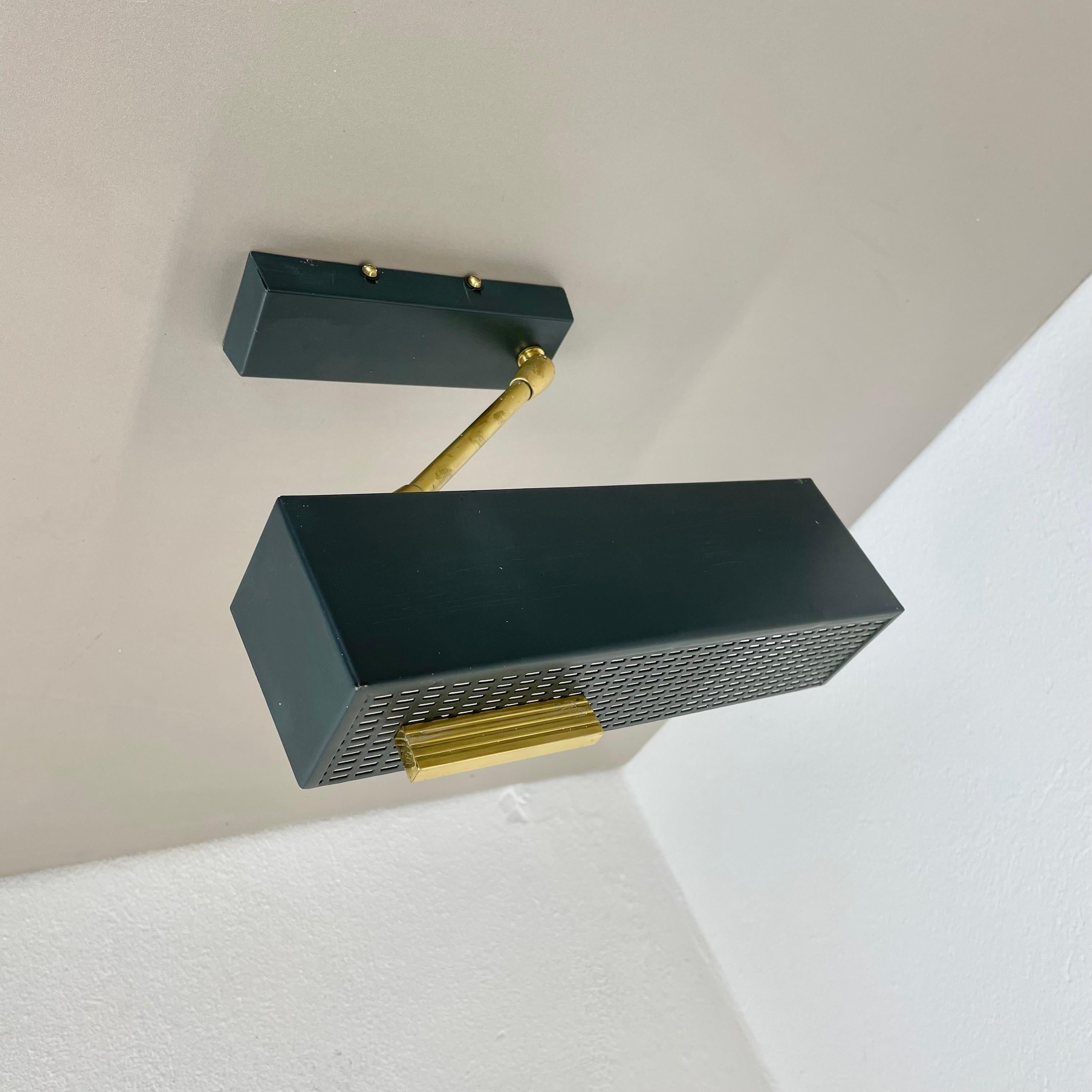 Modernist Brass Metal adjustable Wall Light in MATEGOT Style, Germany 1950s In Good Condition For Sale In Kirchlengern, DE