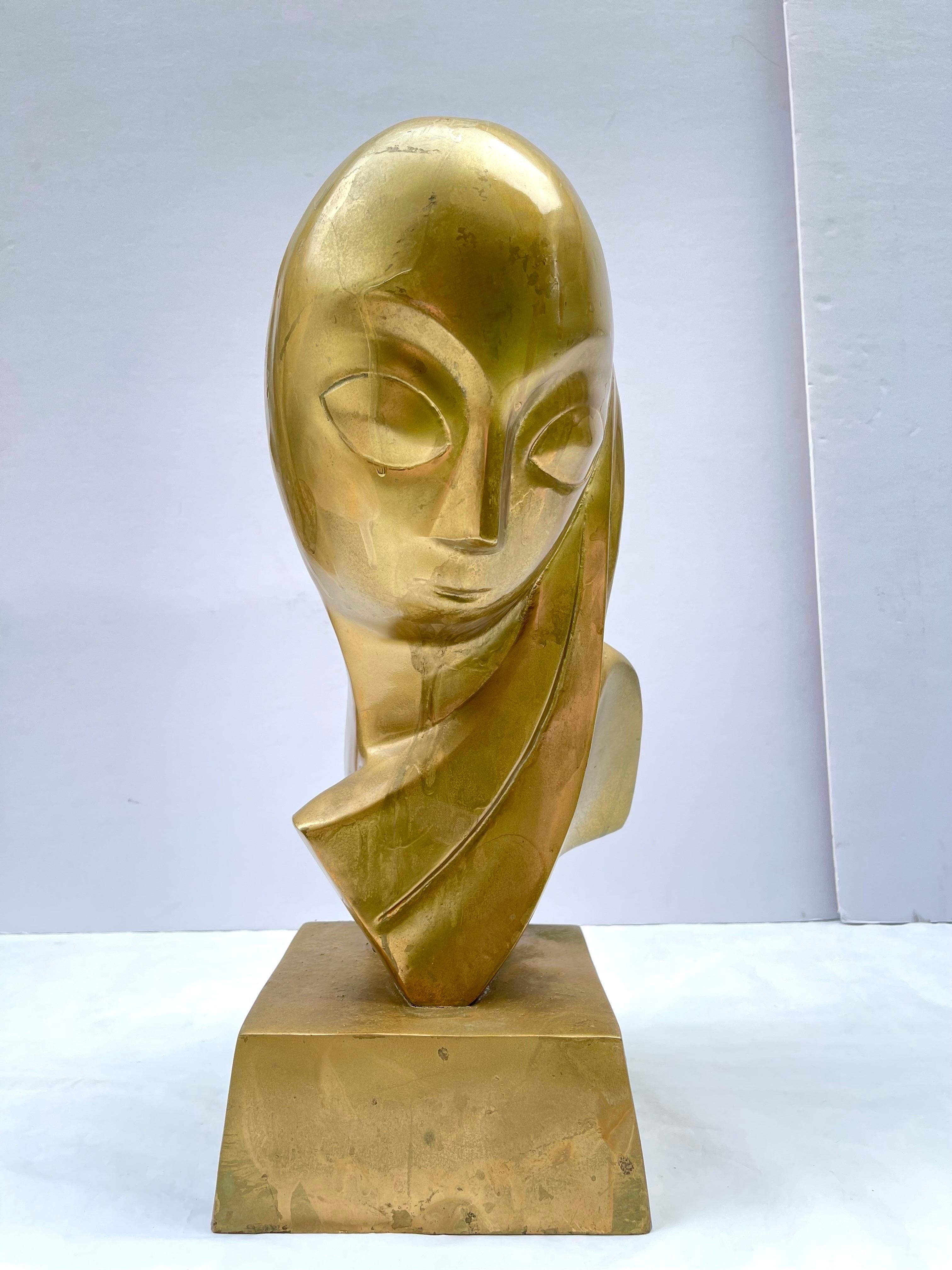 Modernistische Messingskulptur einer Frau aus Messing im Stil von Brancusi  (20. Jahrhundert)