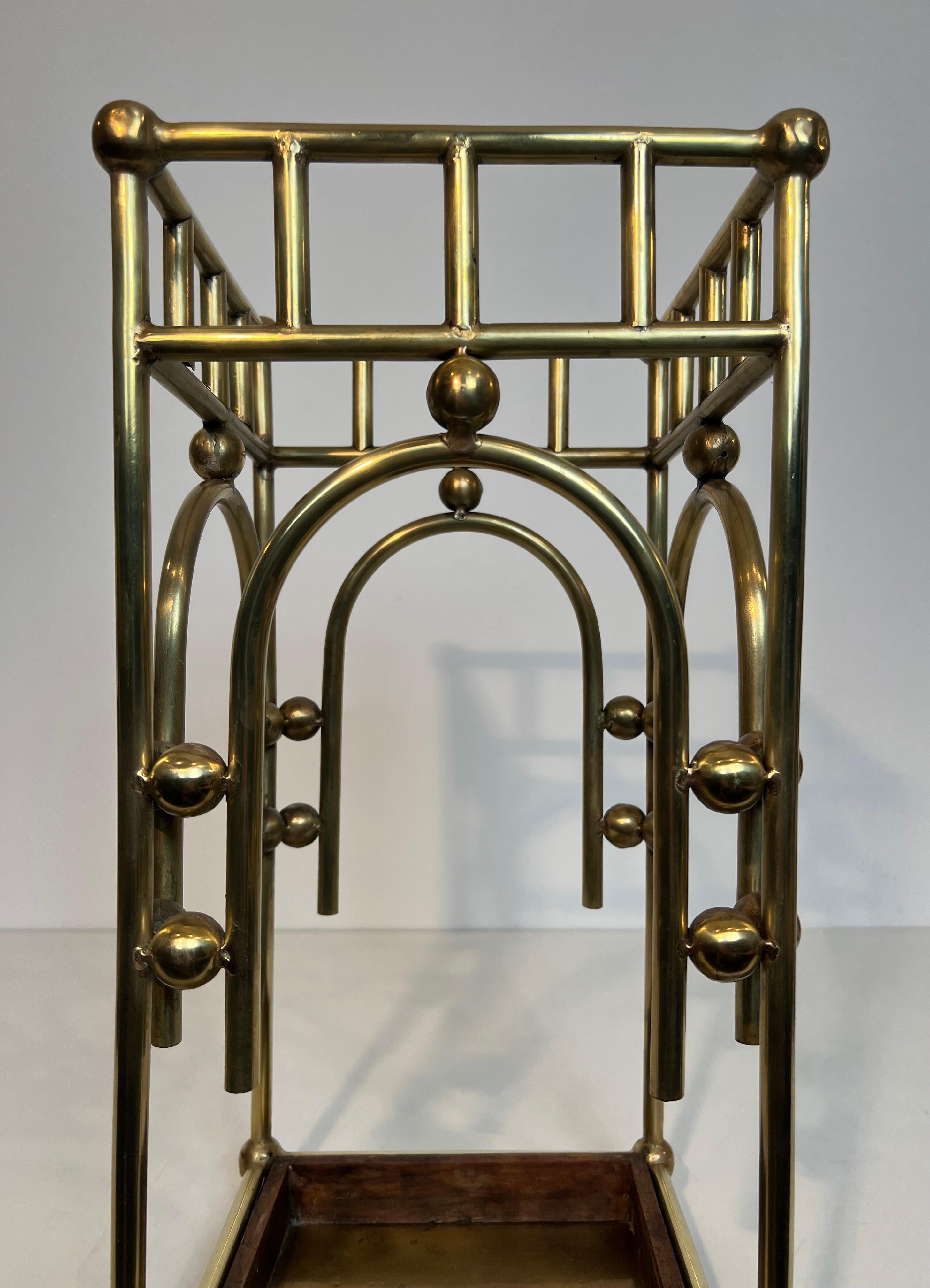 The Modernist Brass Umbrella Stand in the Style of Joseph Hoffmann (en anglais) Bon état - En vente à Marcq-en-Barœul, Hauts-de-France