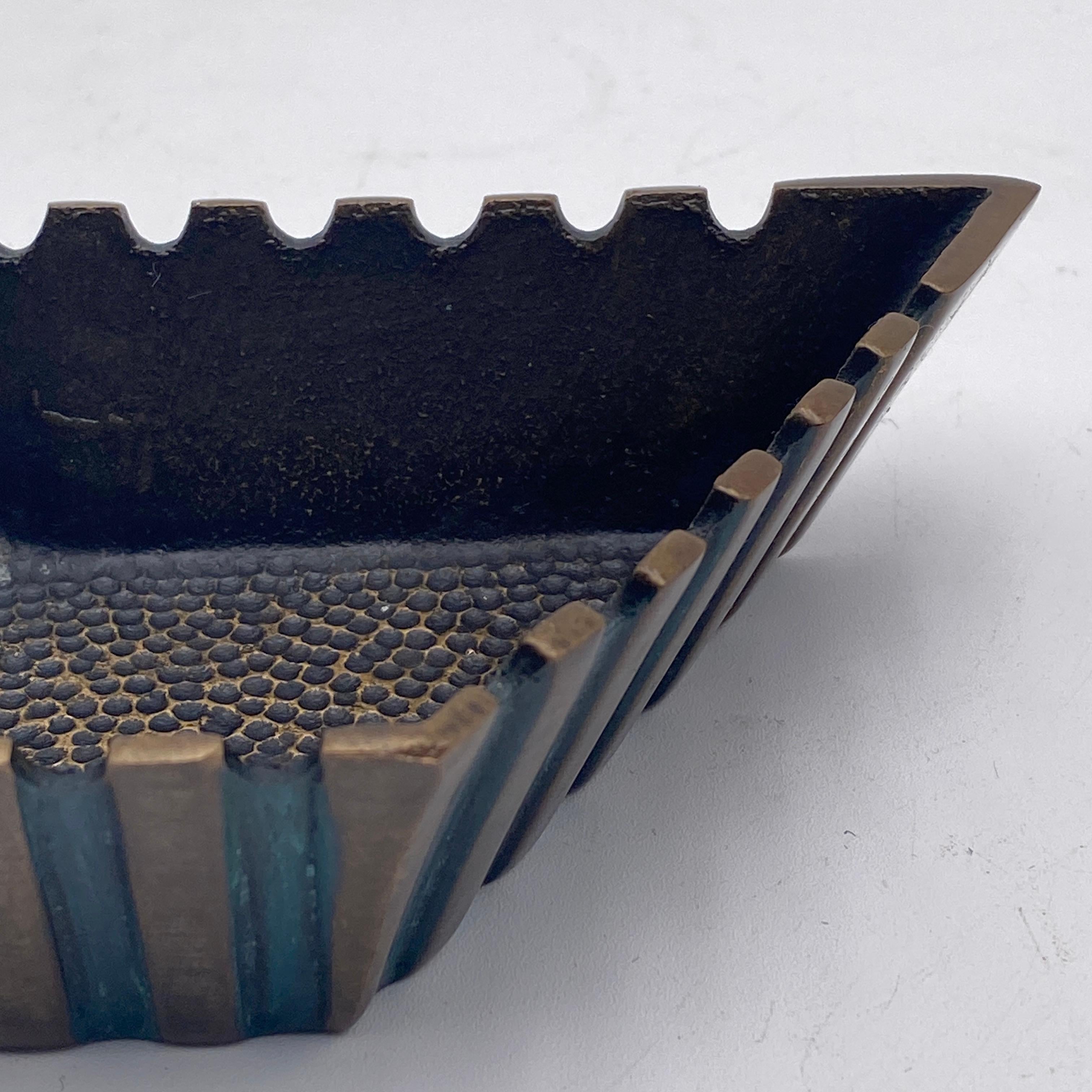Cenicero de Bronce Modernista Plato Catchall Israel Israelí en venta