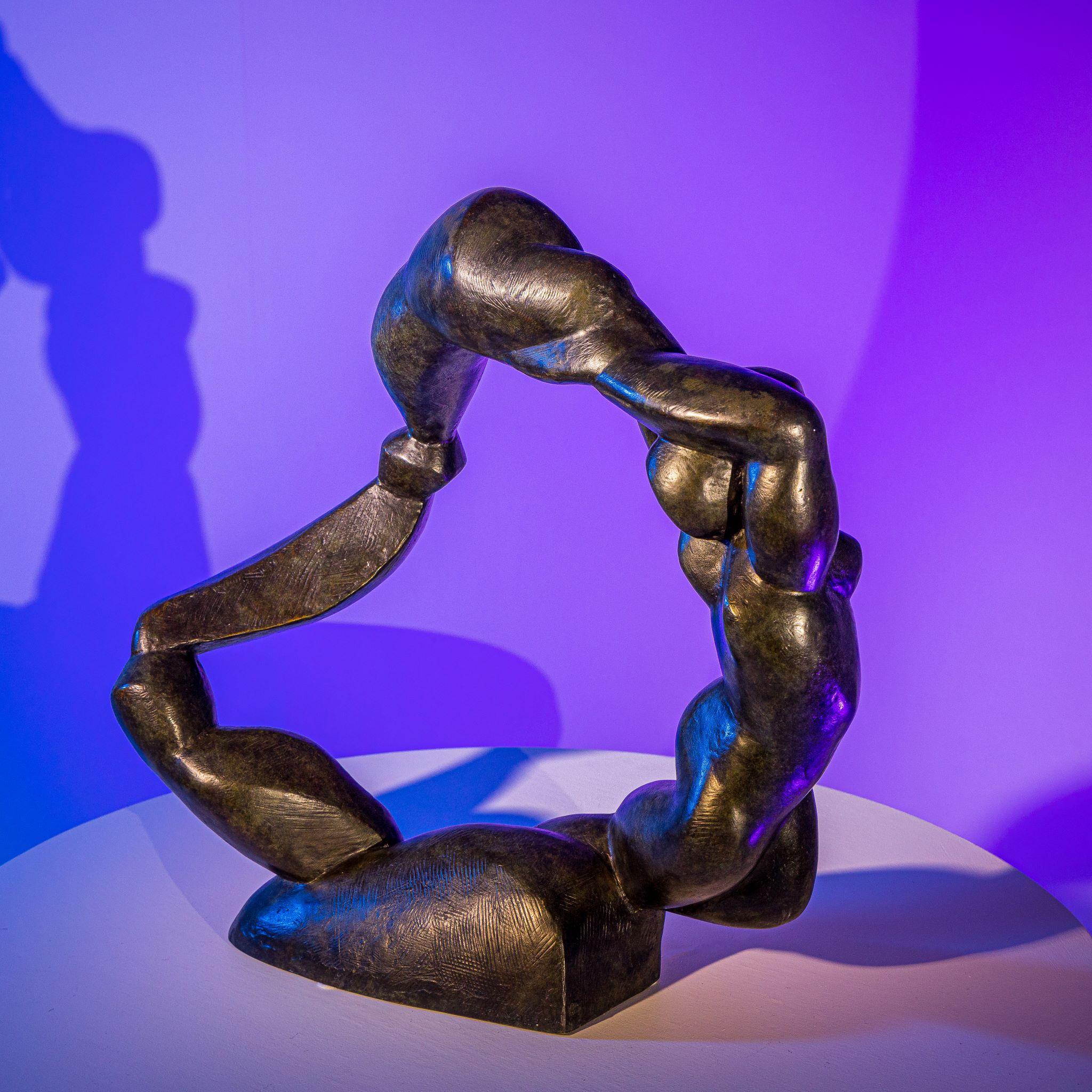 Modernist Bronze Sculpture by Henri Delcambre For Sale 2