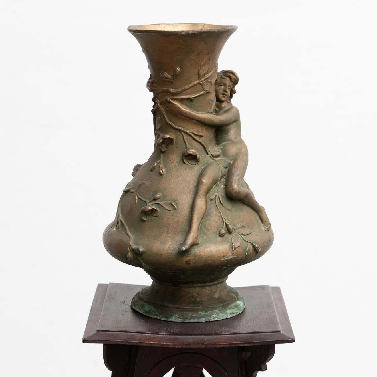 Modernist Bronze Vase by Noel R, circa 1930 For Sale 9