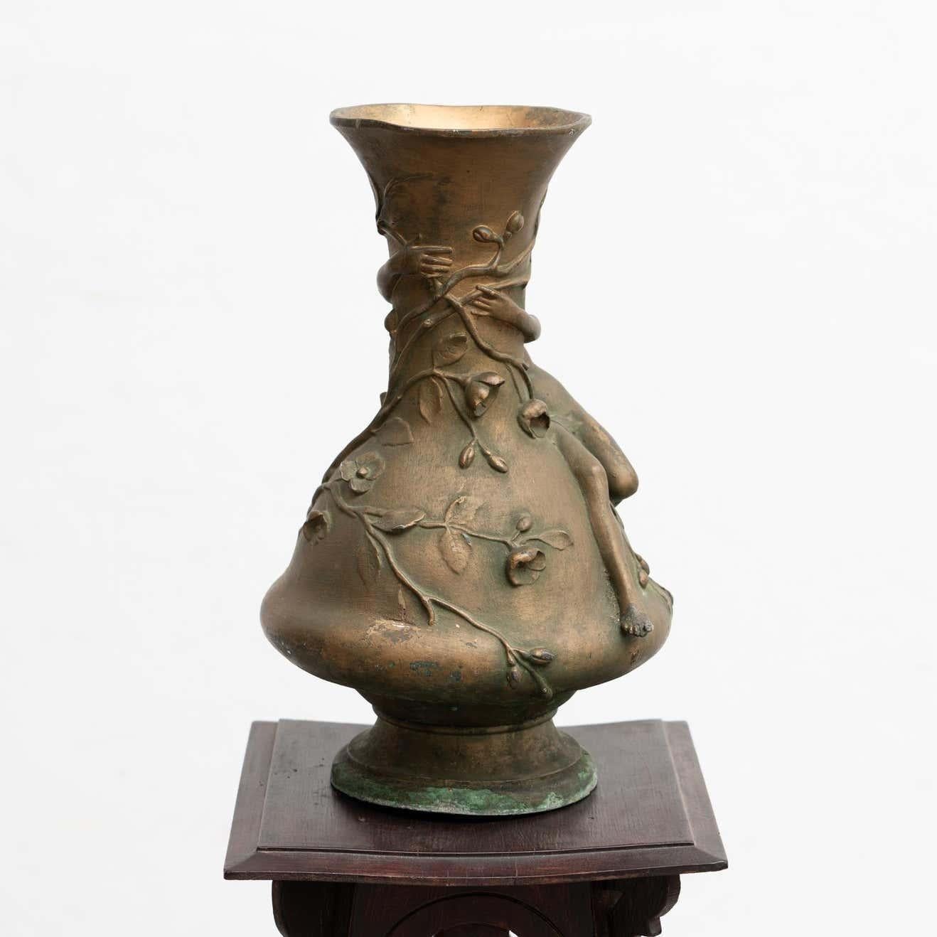 Modernist Bronze Vase by Noel R, circa 1930 For Sale 10
