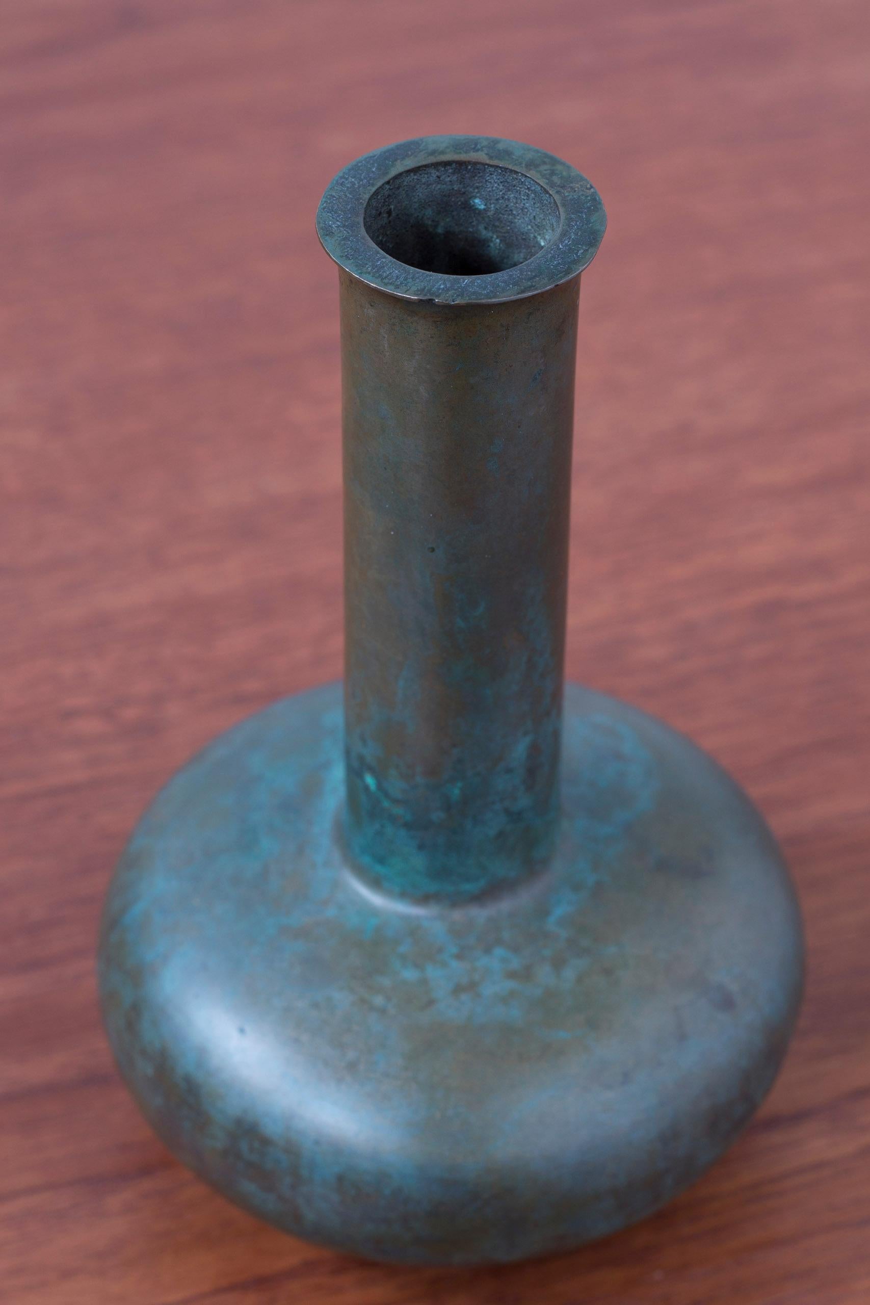 Patiné Modernist bronze vase by Sune Bäckström, Sweden 1930s, Functionalism en vente