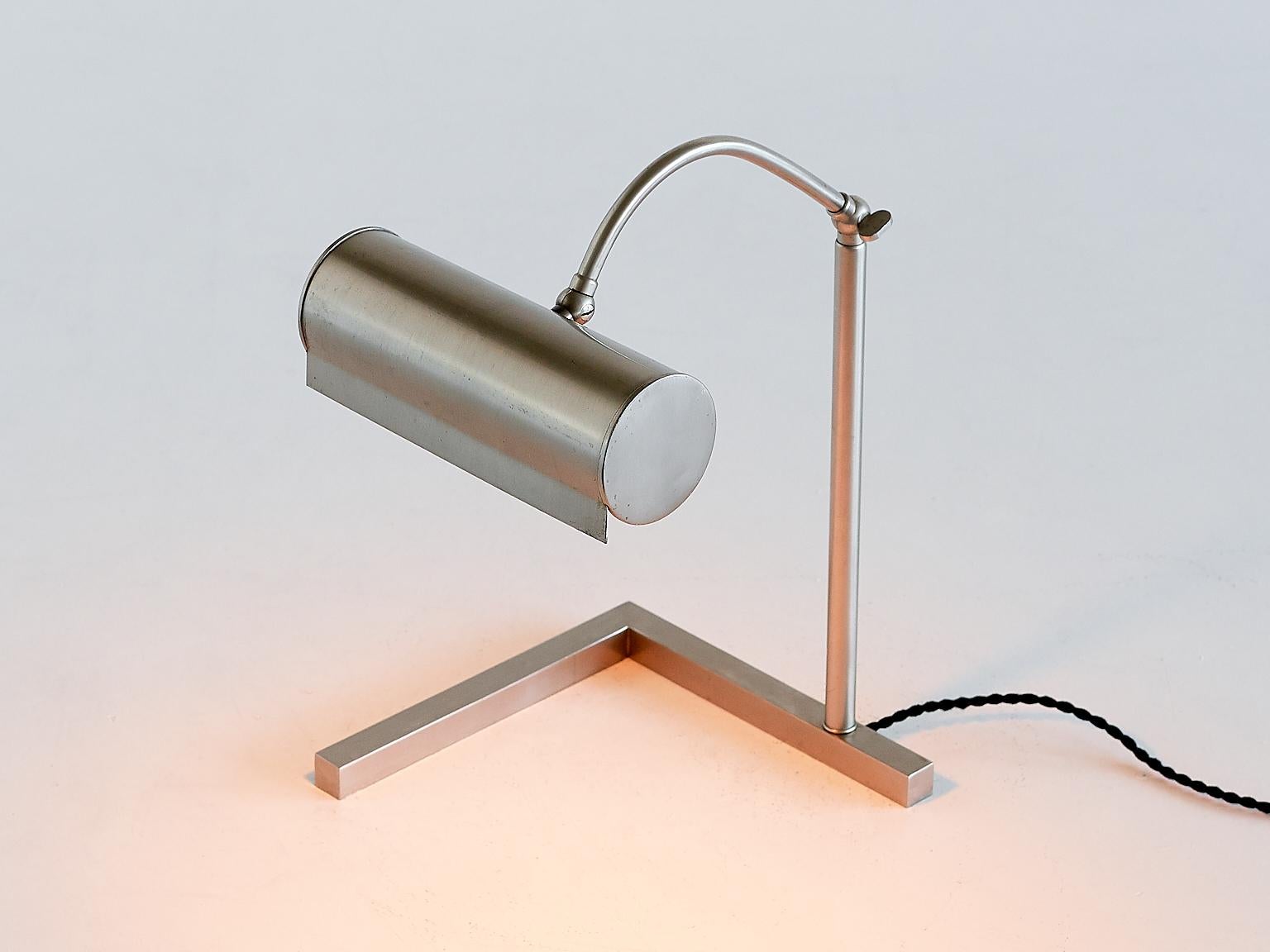 Modernist Brushed Steel Desk Lamp, Netherlands, 1930s In Good Condition In The Hague, NL