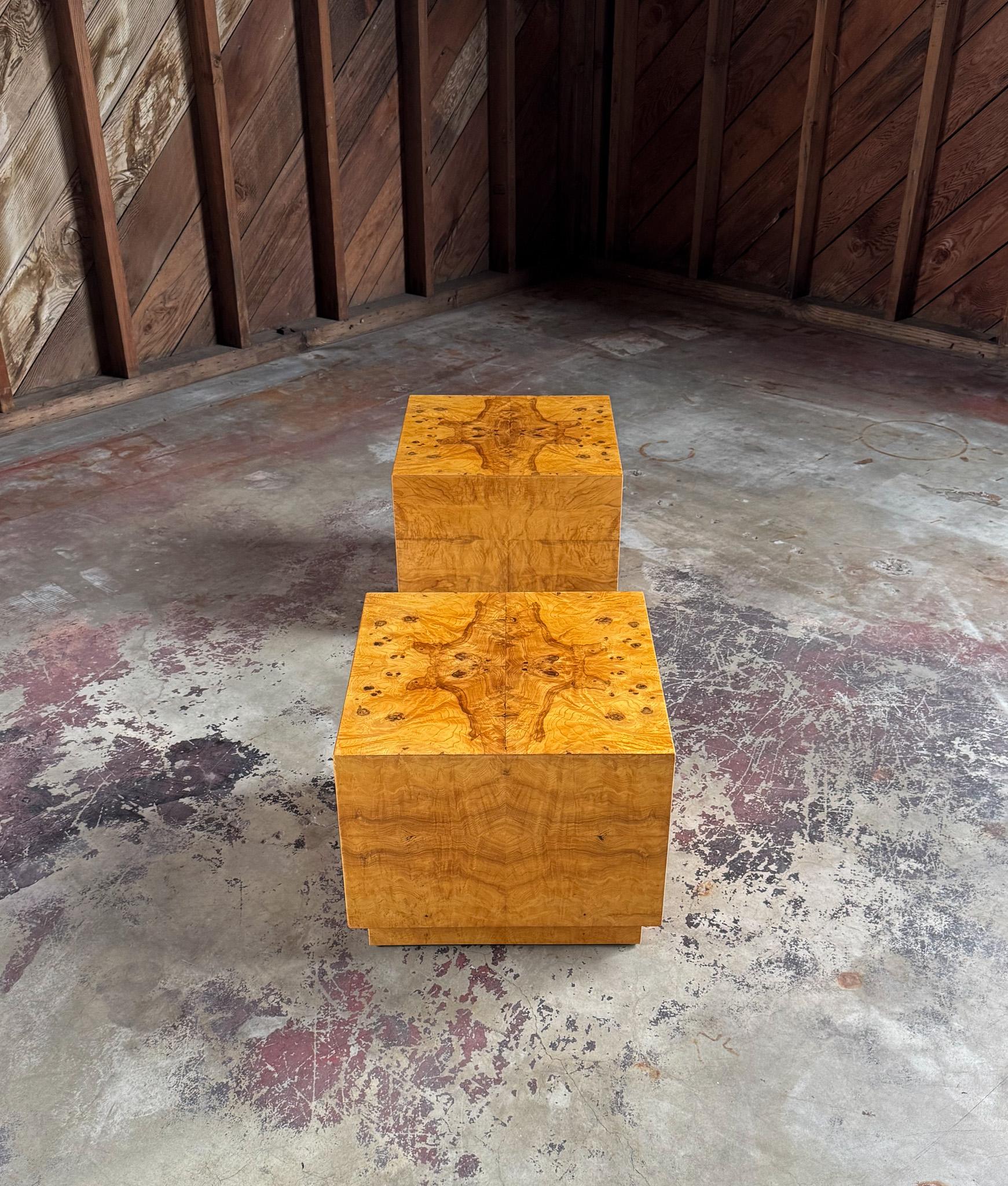 Americano Tavoli cubici modernisti in Wood Wood, Stati Uniti, 1970 ca.