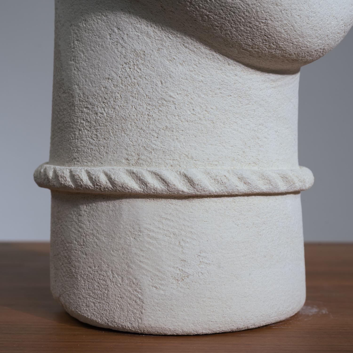 Scultura modernista in pietra arenaria in vendita 5