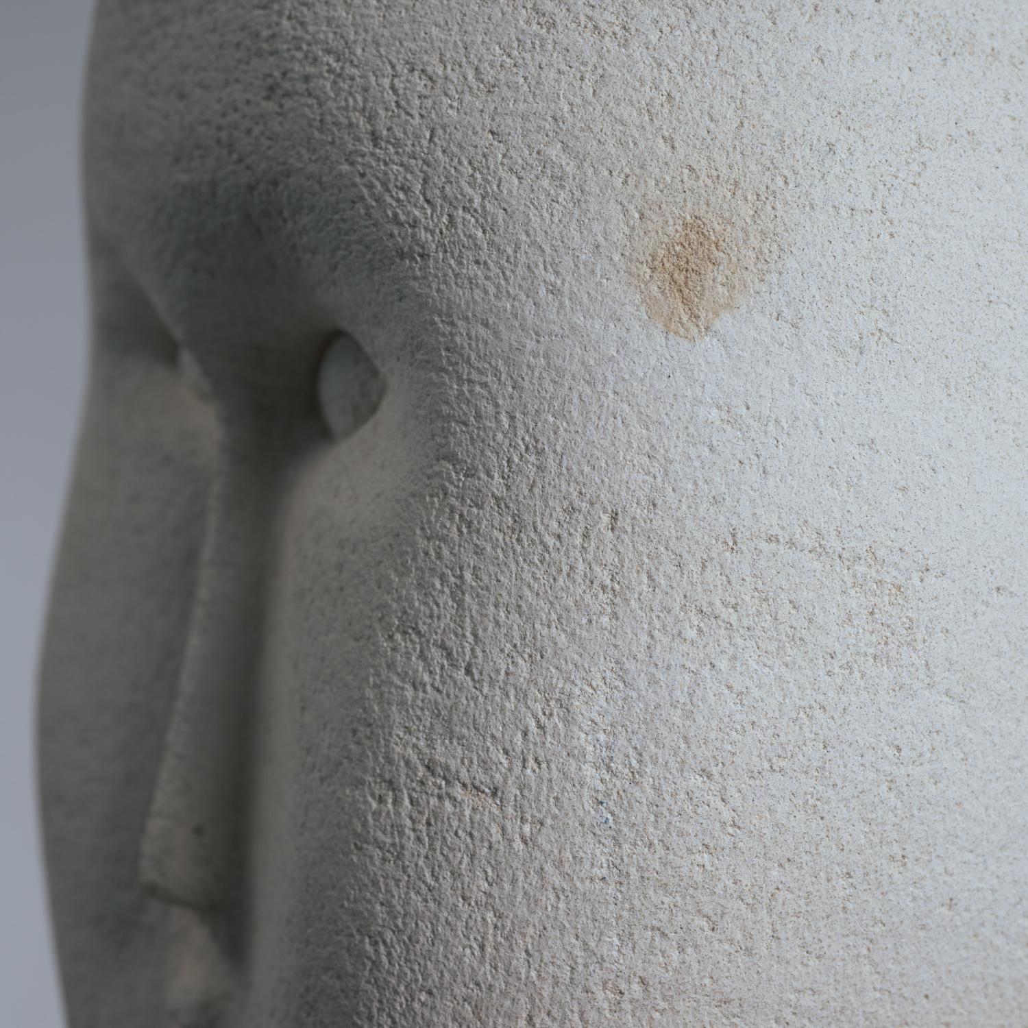 Scultura modernista in pietra arenaria in vendita 9