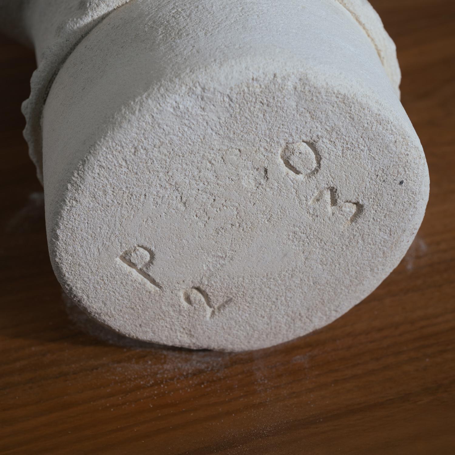 Scultura modernista in pietra arenaria in vendita 11