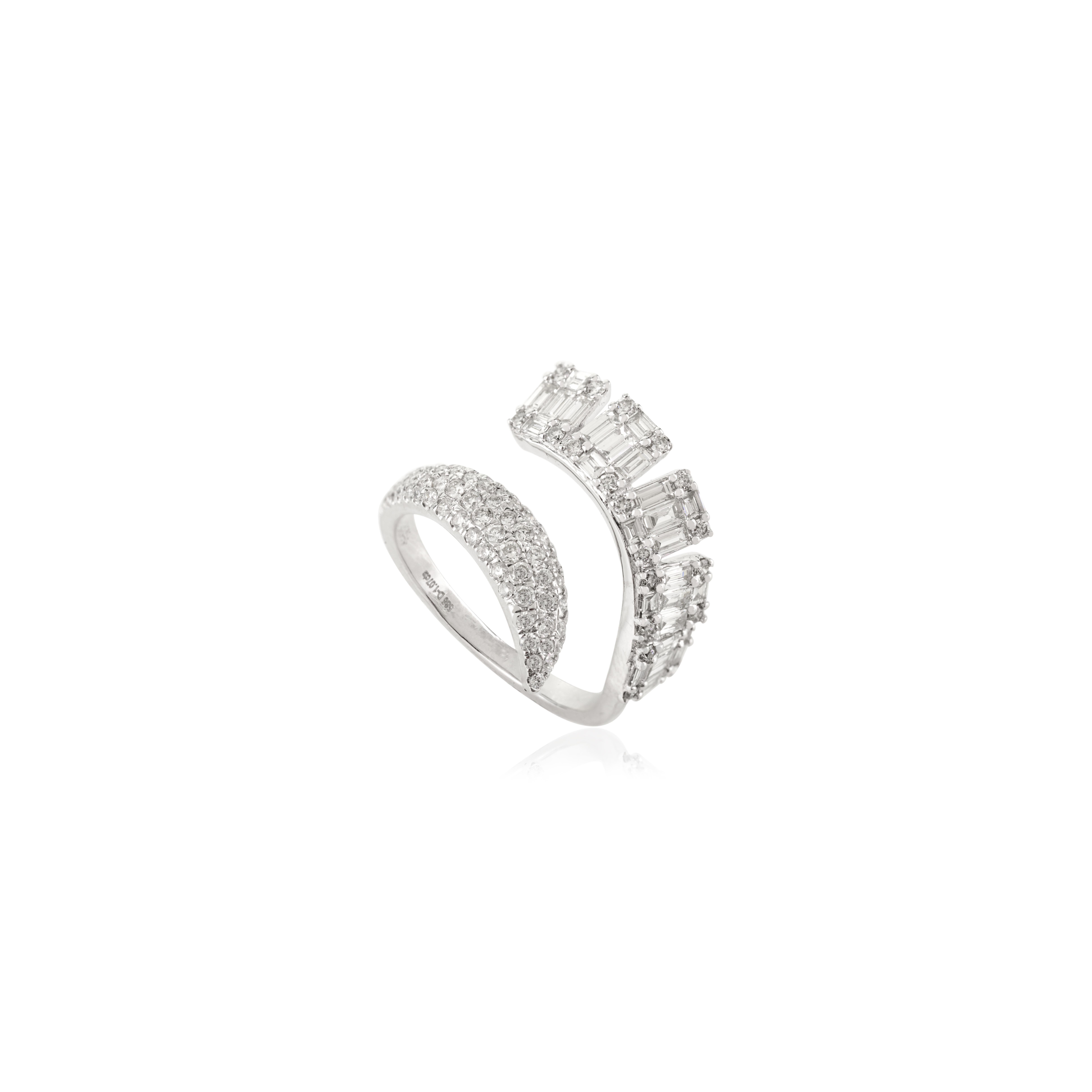 in vendita:  Modernist Bypass Ring in 14K White Gold with Brilliant & Emerald-Cut Diamonds 9